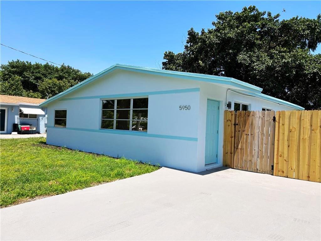 A Rare Find for First-Time Homebuyers! Discover this spacious 3-bedroom, 1-bath home on an oversized lot with serene garden views. Enjoy a modern kitchen with newer stainless steel appliances, including dishwasher, open living spaces, and fresh updates throughout. The beautiful huge backyard is your private outdoor oasis – with plenty of room for a pool, entertaining, or weekend barbecues. Brand-new roof (2025) offers peace of mind and significant long-term savings. Perfectly located near major highways, shopping, supermarkets, and top restaurants. A move-in ready home with incredible value in a highly desirable area.
Available for showings starting September 2nd