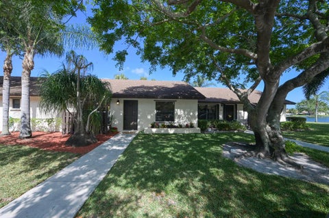 Featured picture for the property R10712440