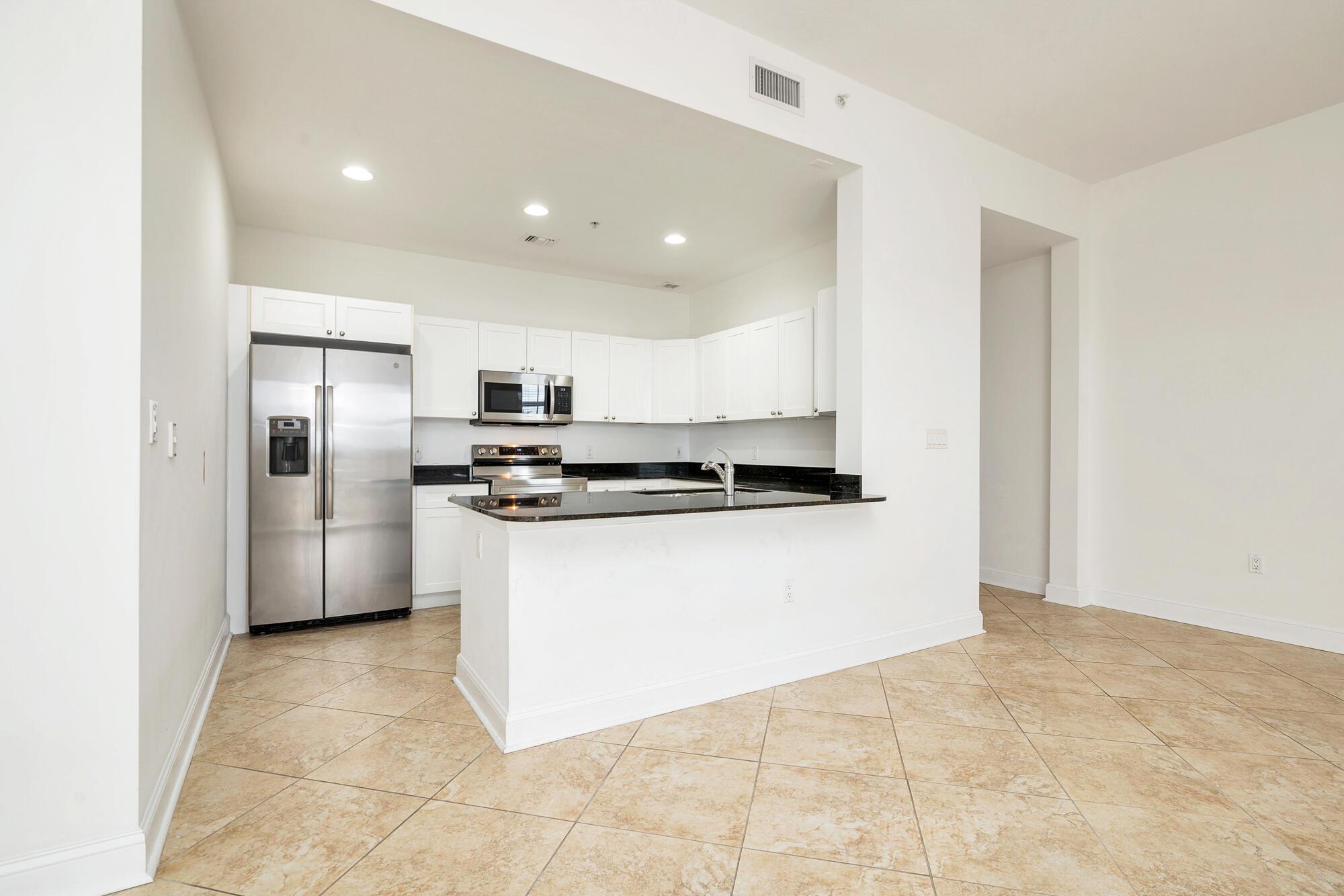 3960 N Flagler Drive 305