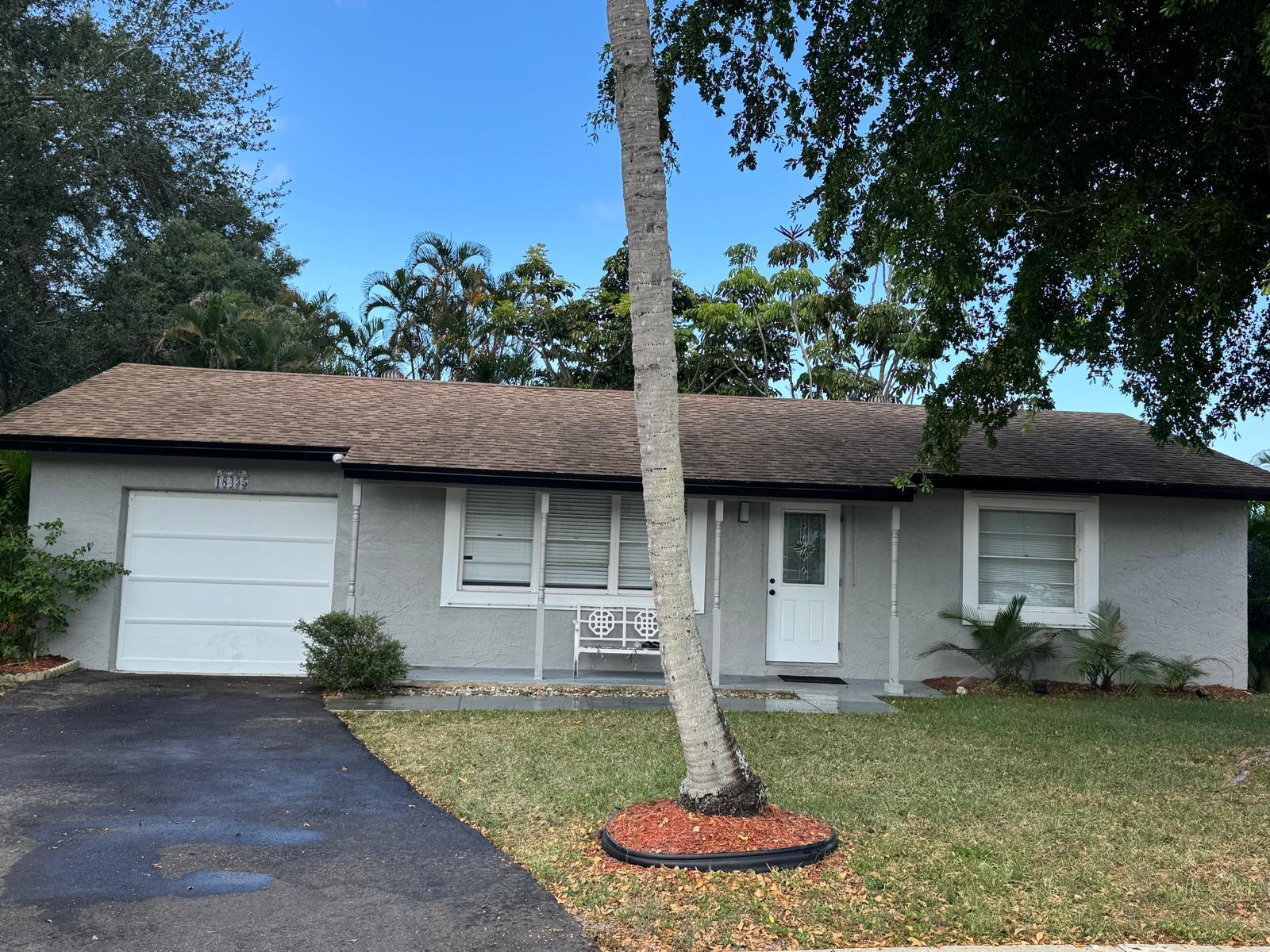 Boca Raton single family home - beautiful single family home in west Boca! Completely remodeled; owner spared no expense! Brand new granite kitchen with stainless steel appliances. new tile throughout the home. large fenced-in yard. great home for entertaining. large fenced in yard bring your dog! enjoy living in the safety and serenity of a cul-de-sac
