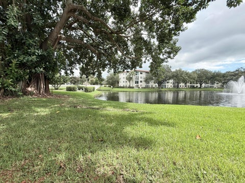 Tiny photo for 1202 Bahama Bend #A1, Coconut Creek, FL 33066 (MLS # B26088184)