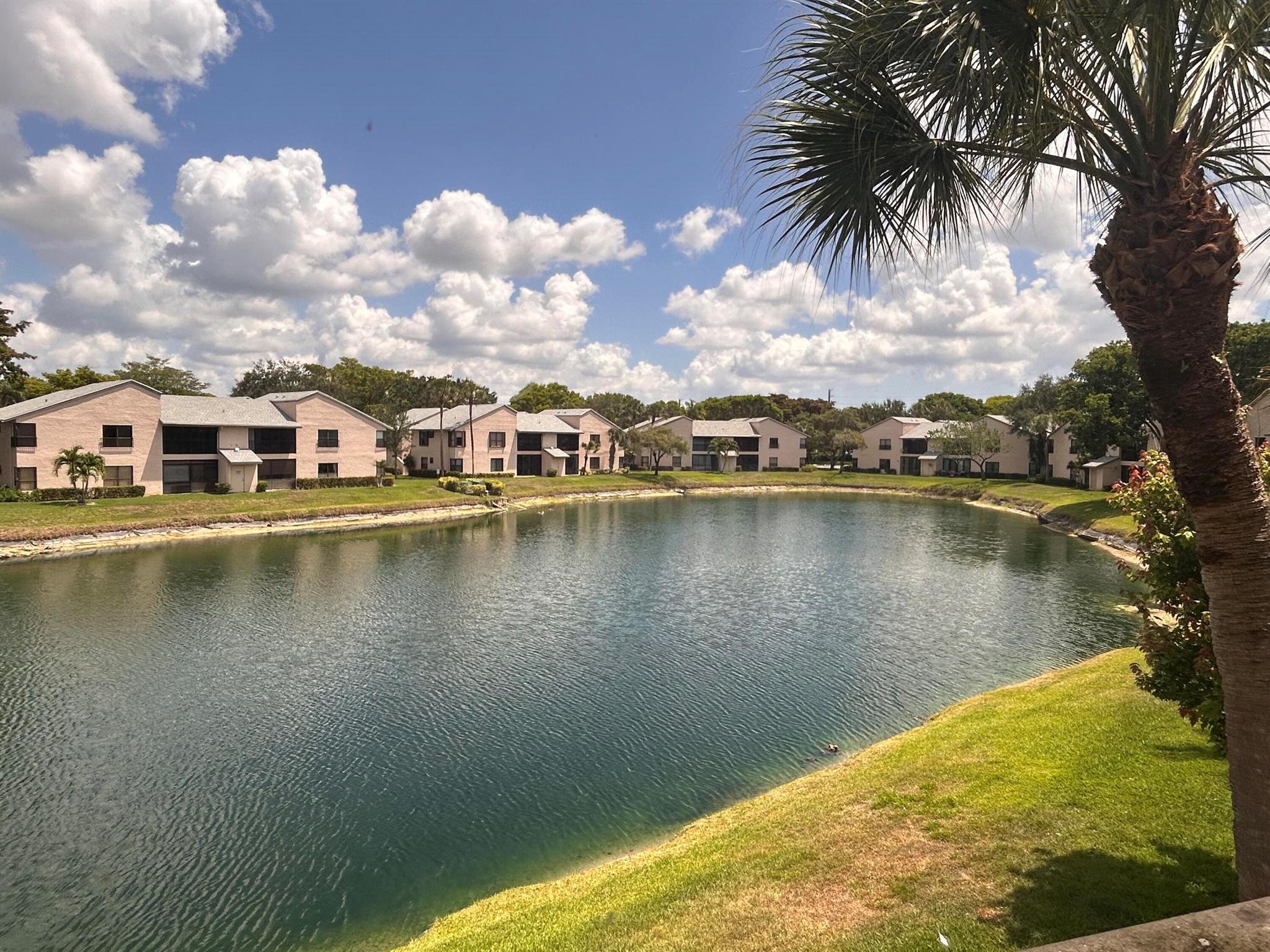 KARANDA VILLAGE V-B CONDO - Residential
