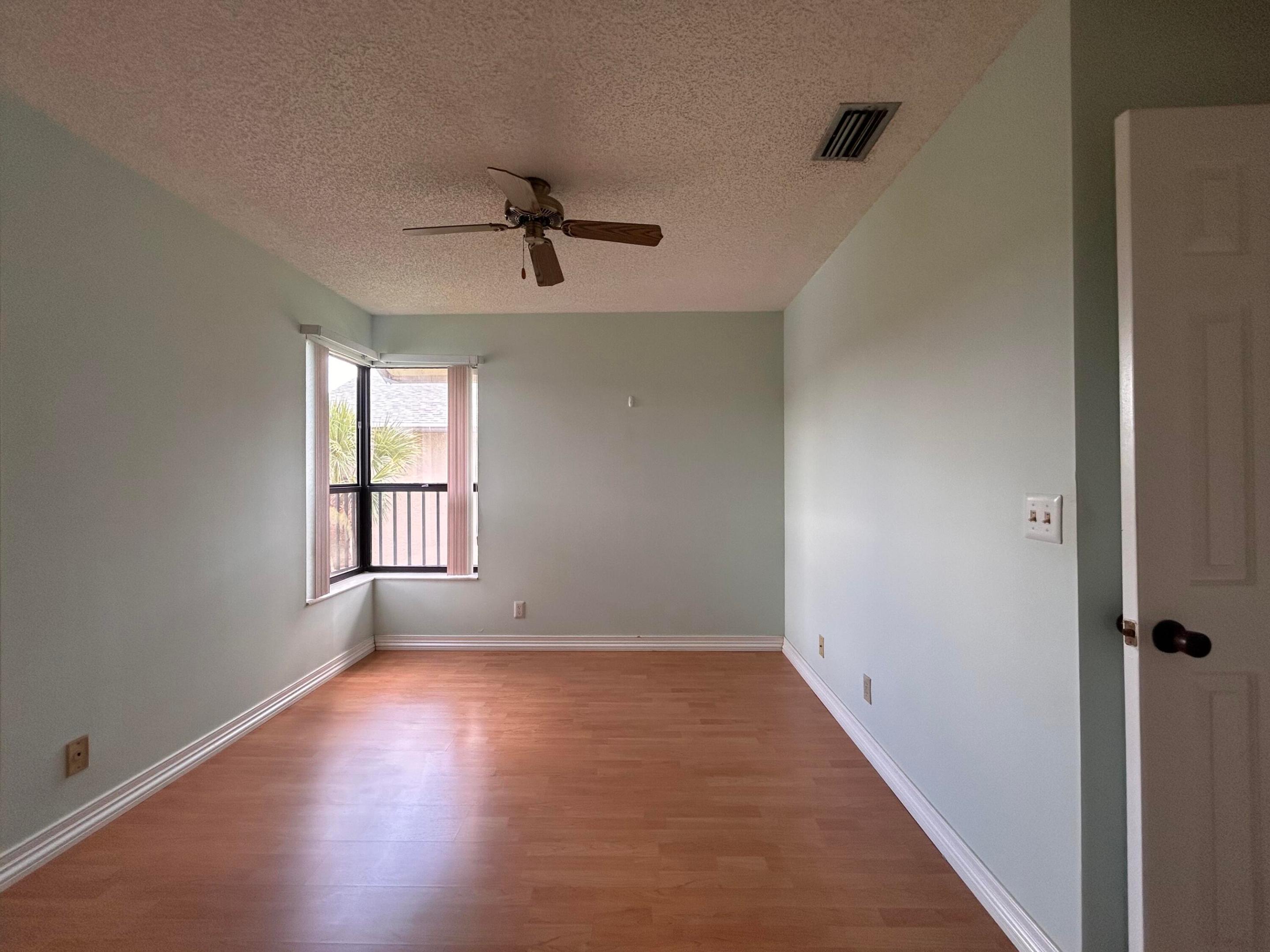 KARANDA VILLAGE V-B CONDO - Residential