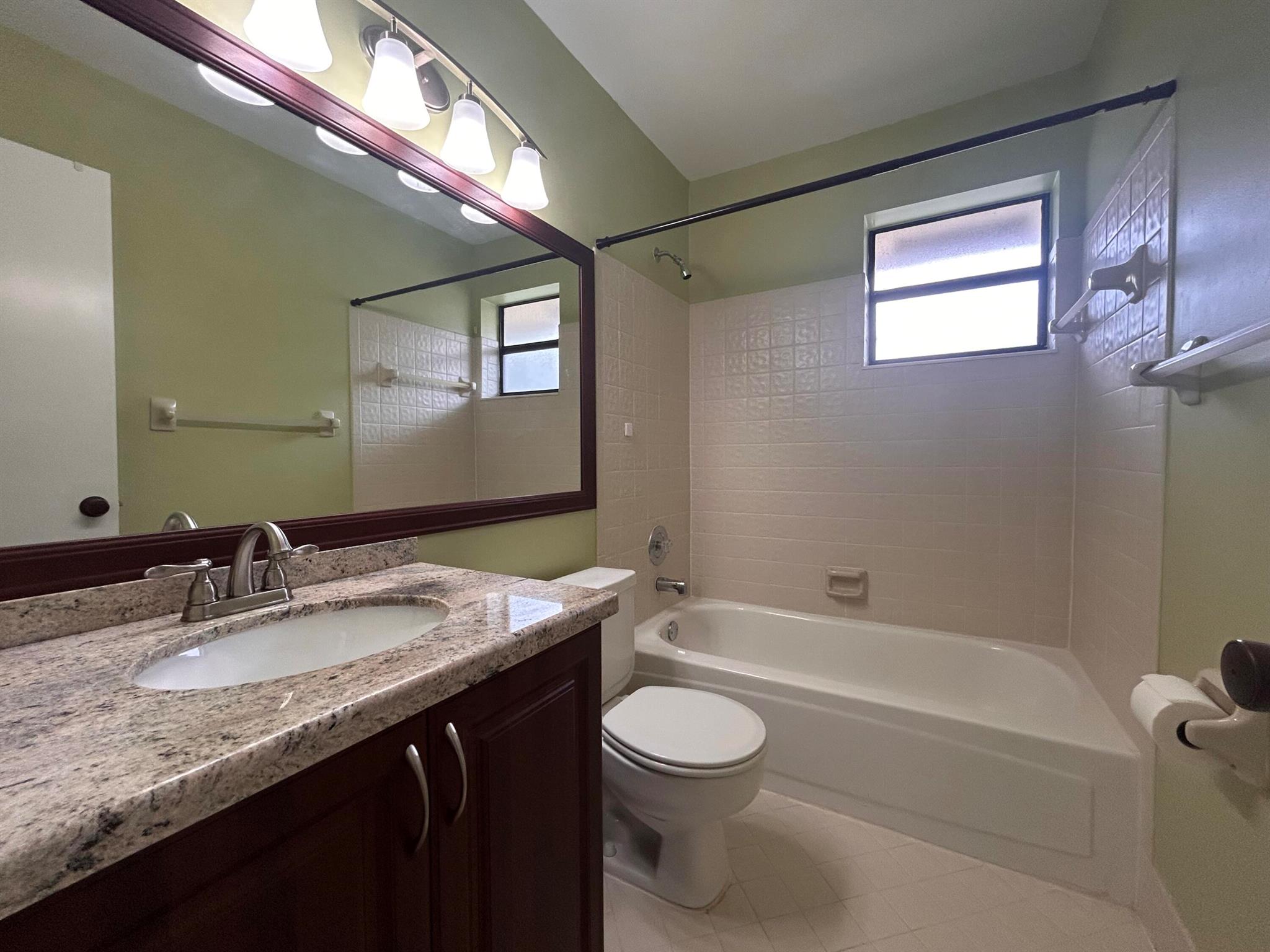 KARANDA VILLAGE V-B CONDO - Residential