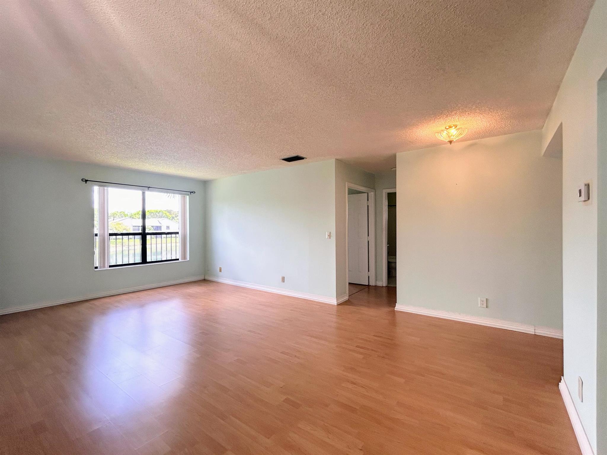 KARANDA VILLAGE V-B CONDO - Residential