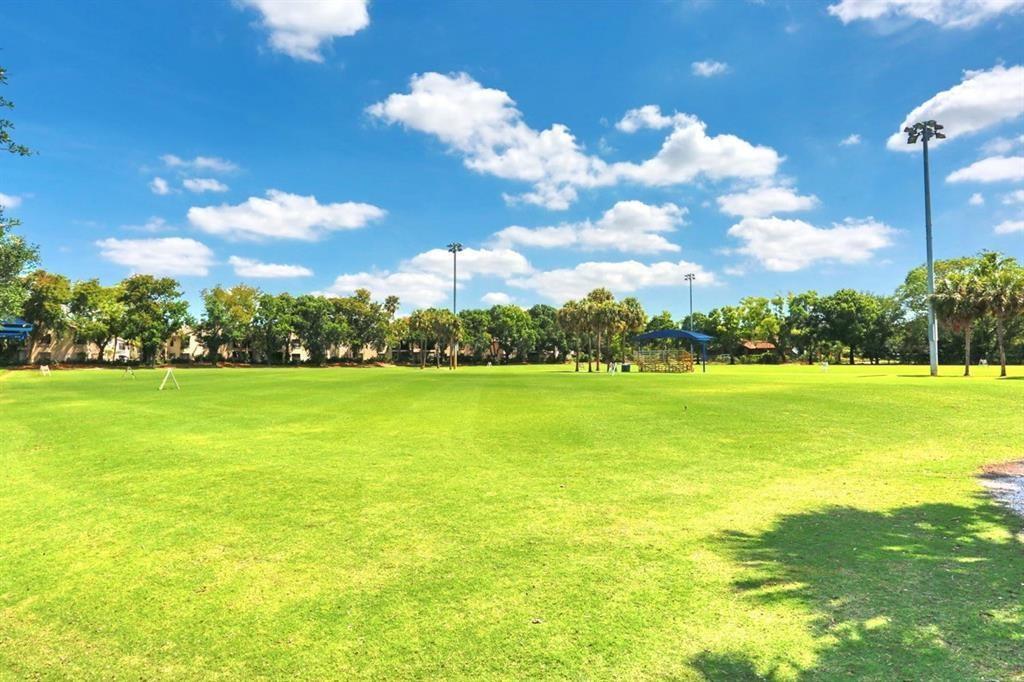 KARANDA VILLAGE V-B CONDO - Residential