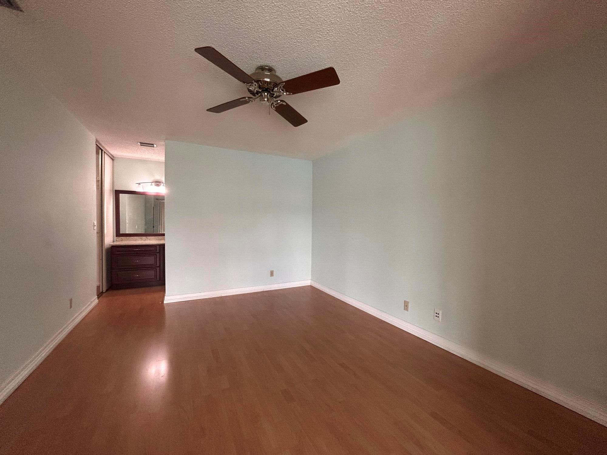 KARANDA VILLAGE V-B CONDO - Residential