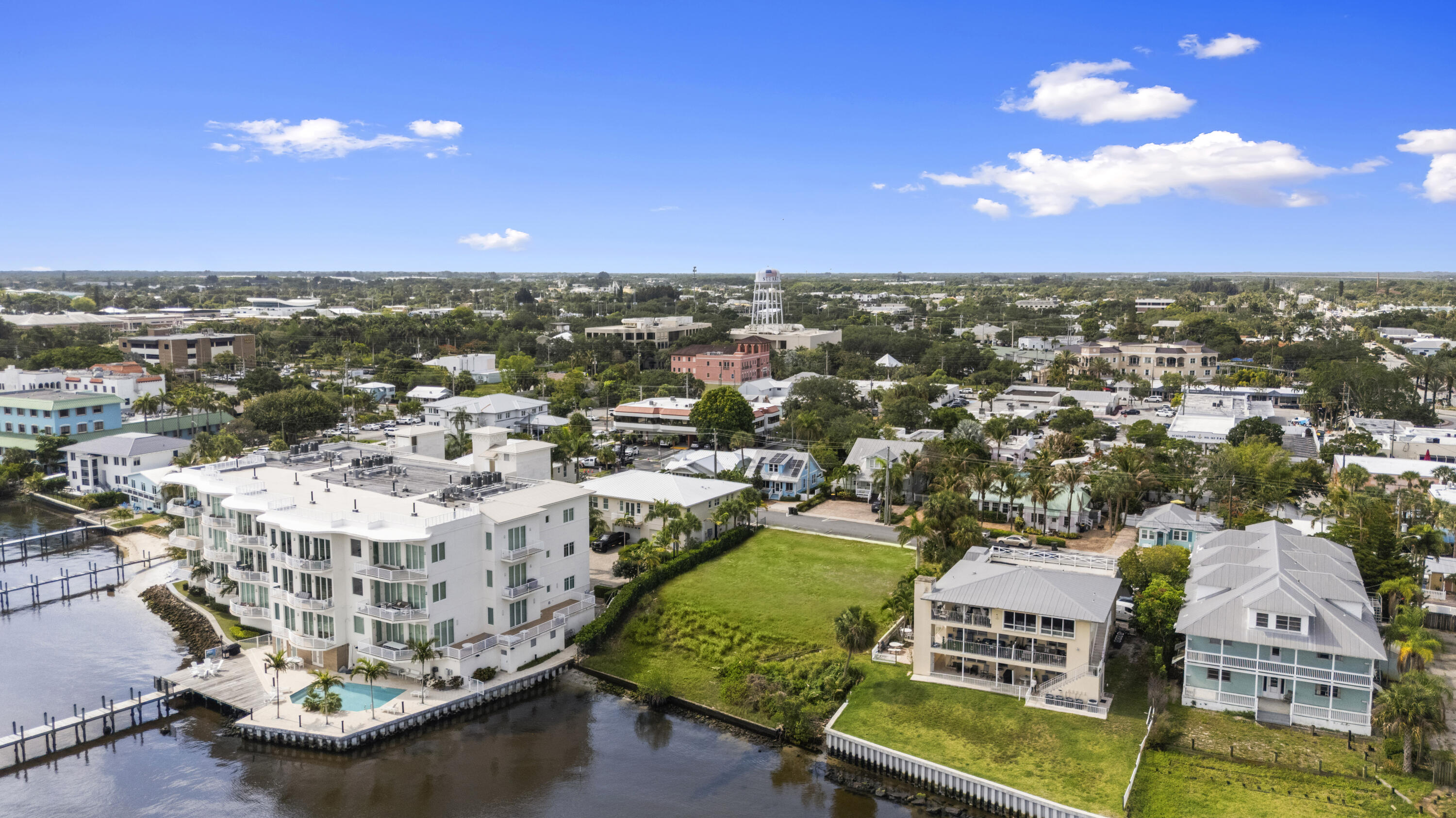 39 SE Seminole Street