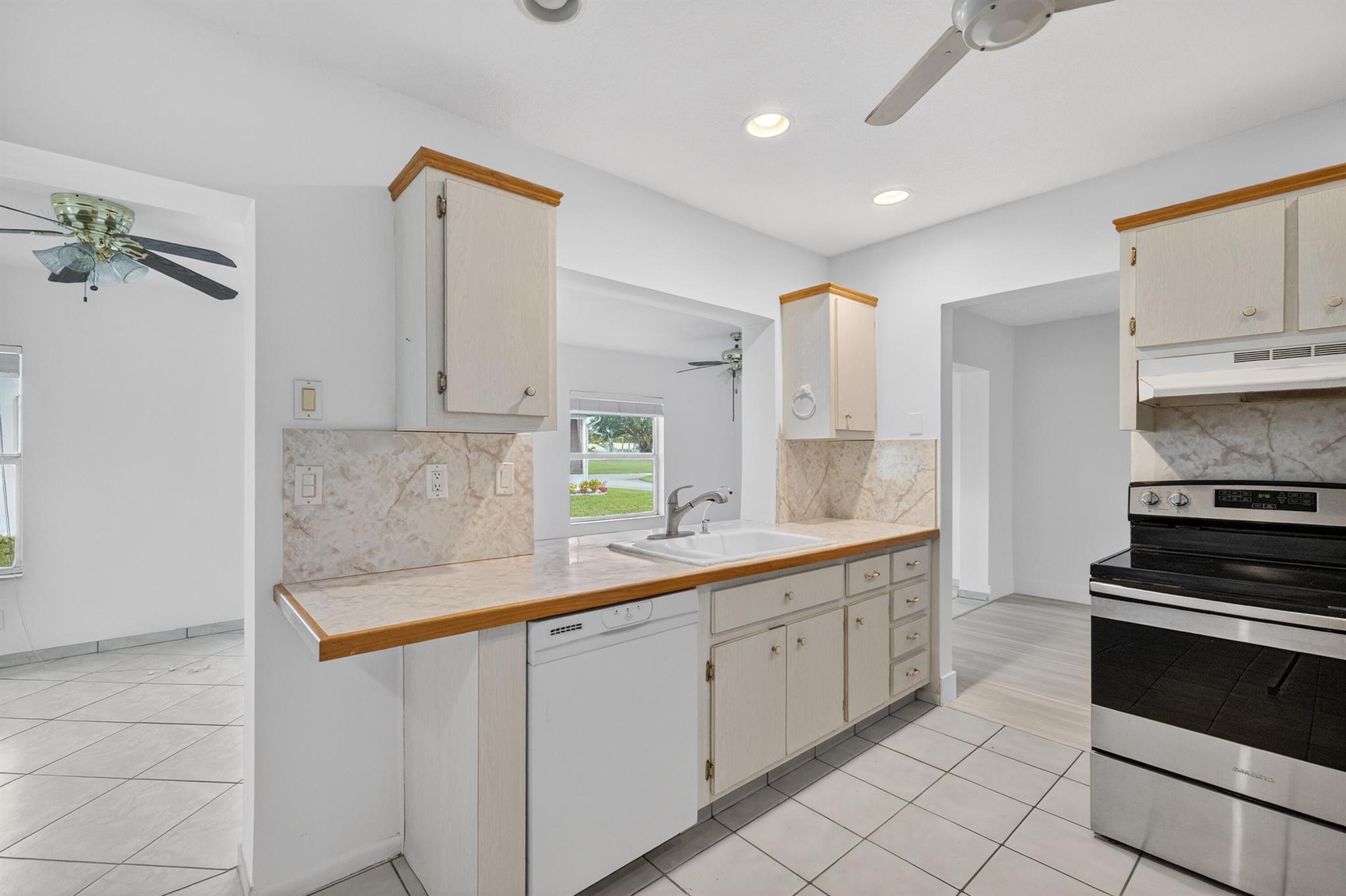 MAINLANDS OF TAMARAC LAKE - Residential