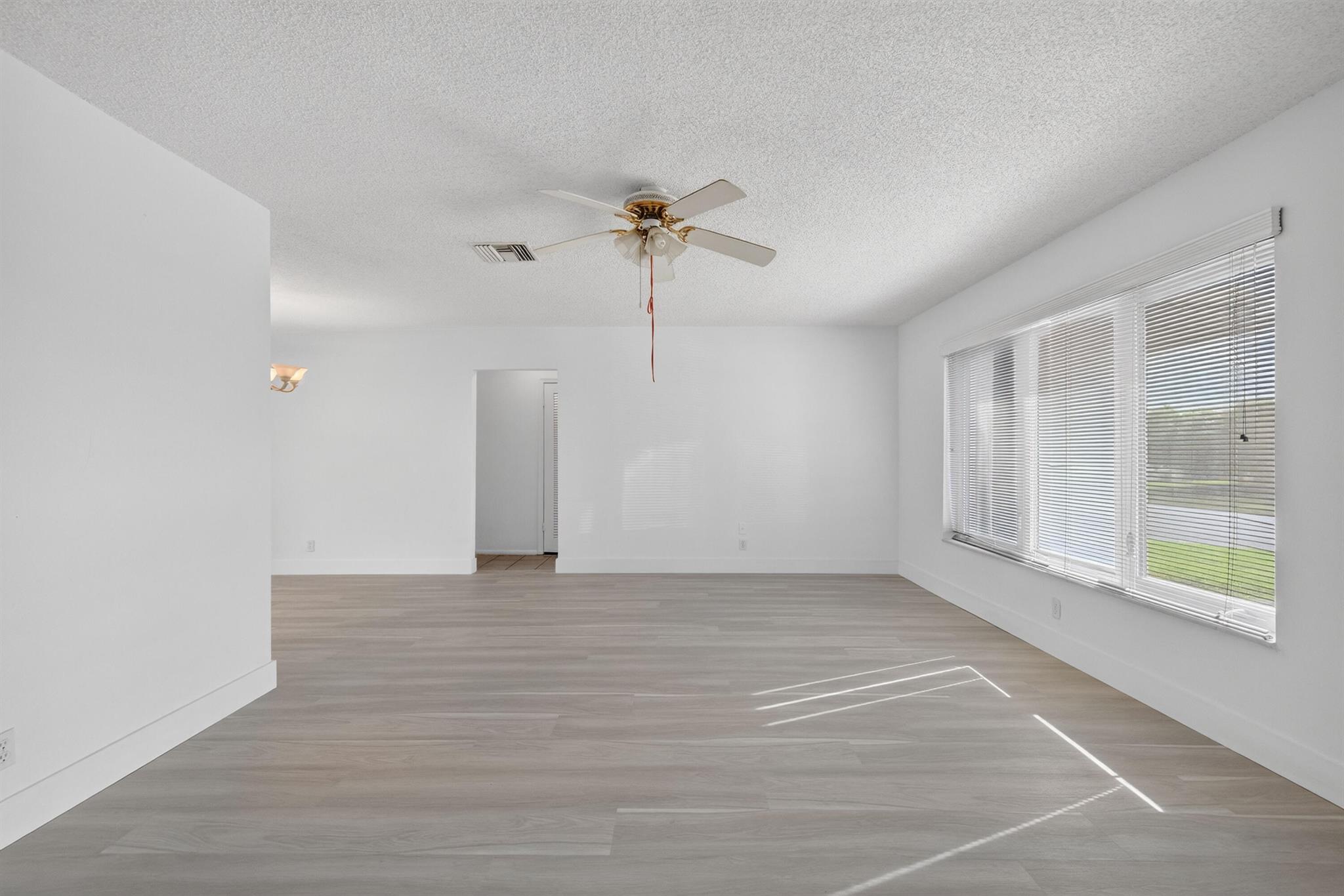 MAINLANDS OF TAMARAC LAKE - Residential