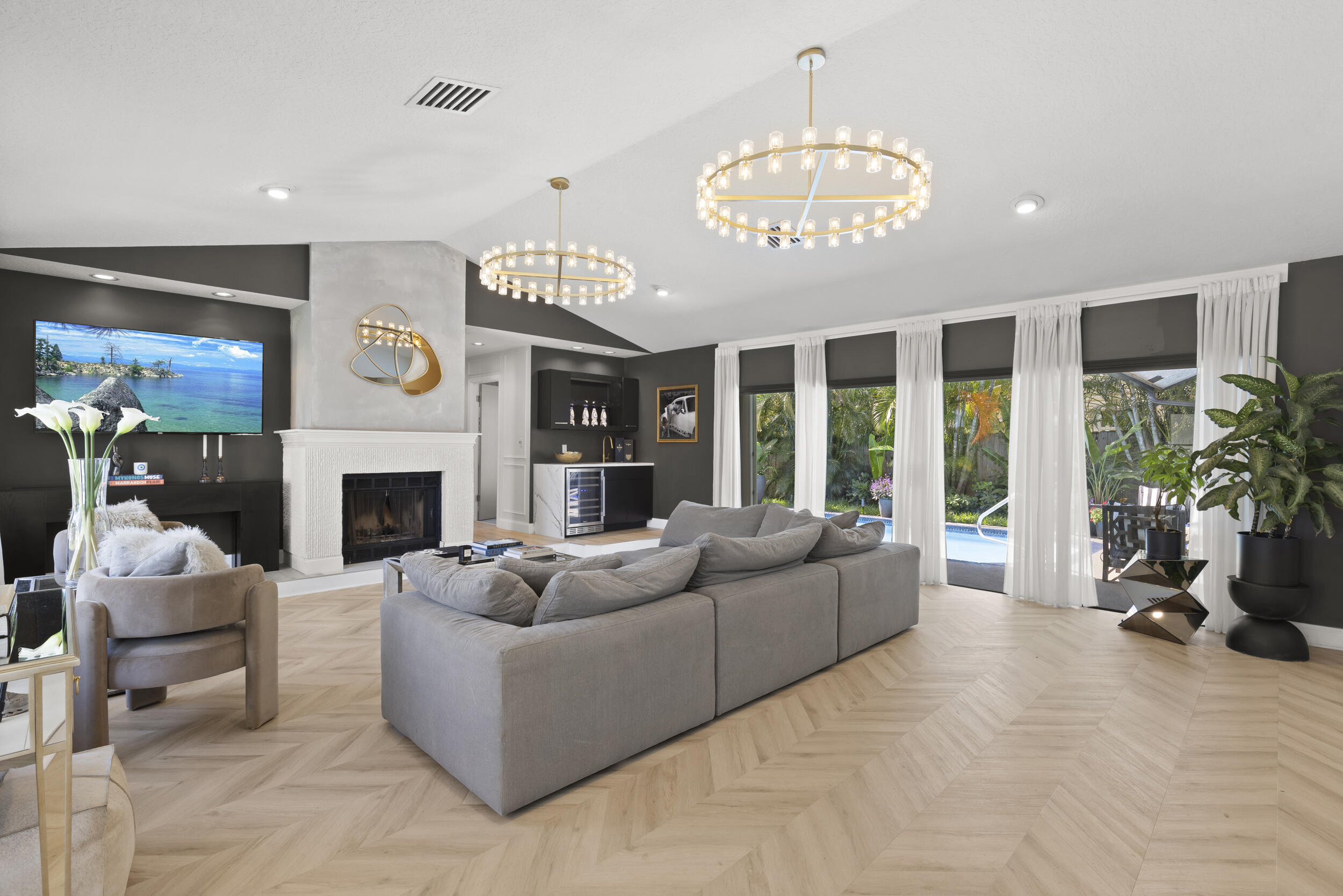 CHERLYNN ESTATES - Residential