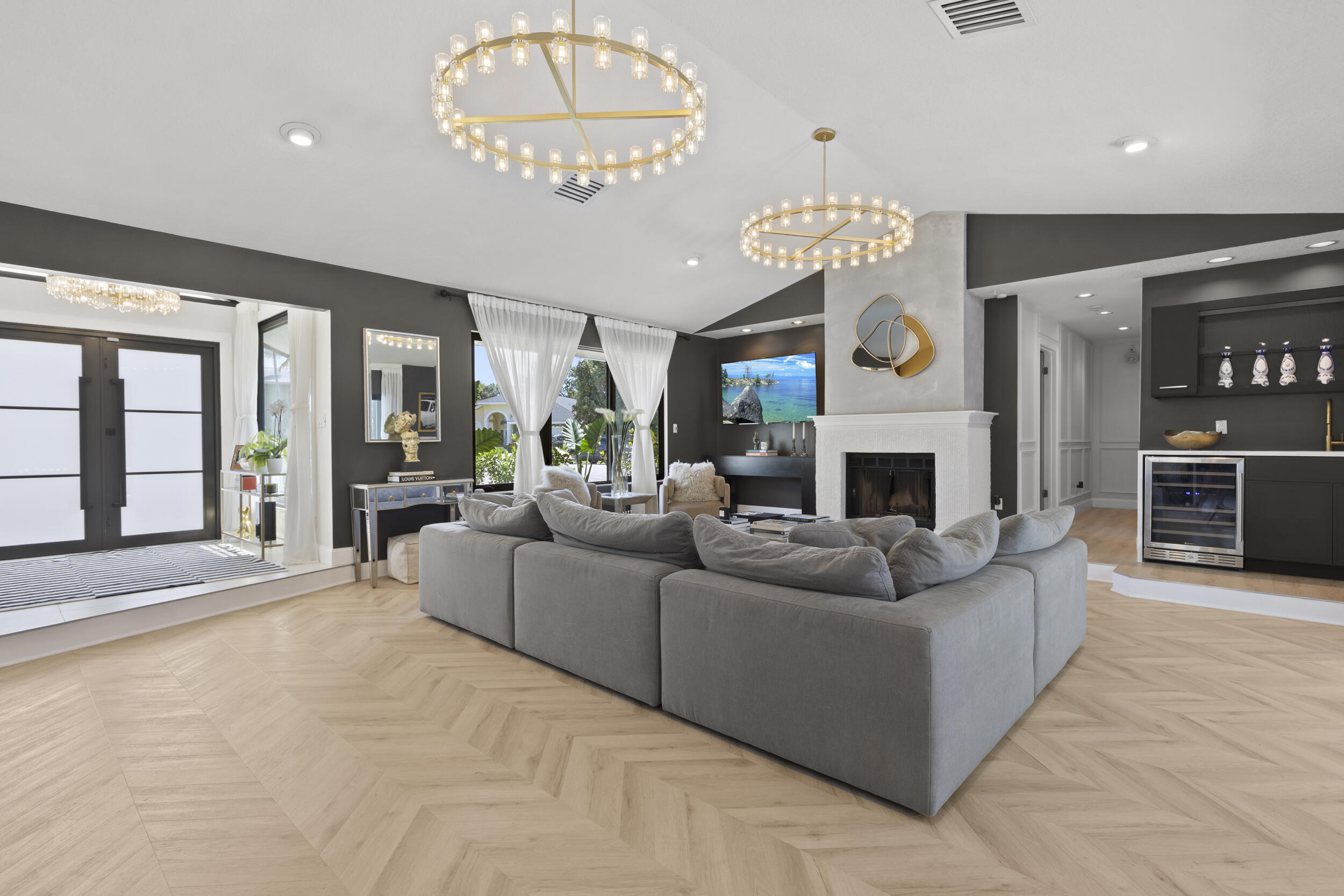 CHERLYNN ESTATES - Residential
