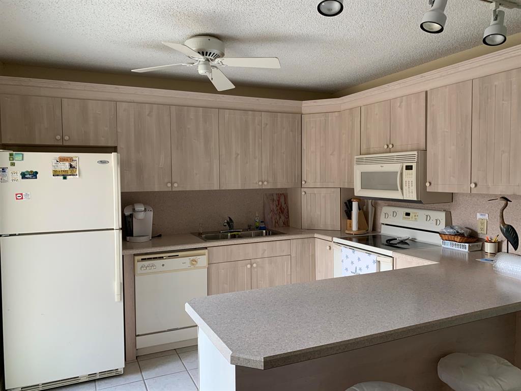 EMERALD LAKES PHASES II, III & IIIA - Residential