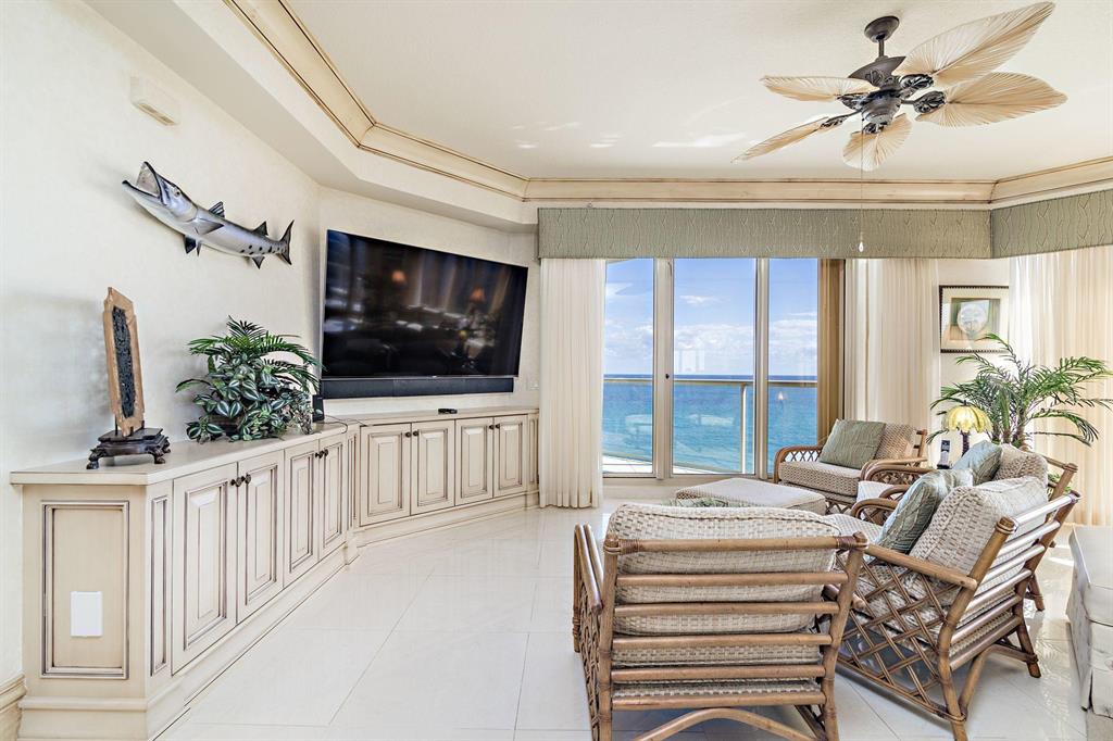 OASIS SINGER ISLAND CONDO - Residential