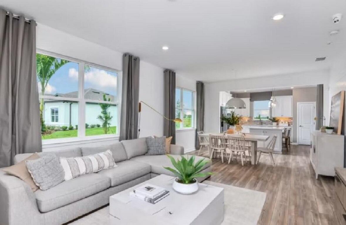 1321 Haven Circle Compass 88, Vero Beach, FL, 32960/$593,415 4 1321 Haven Circle Compass 88