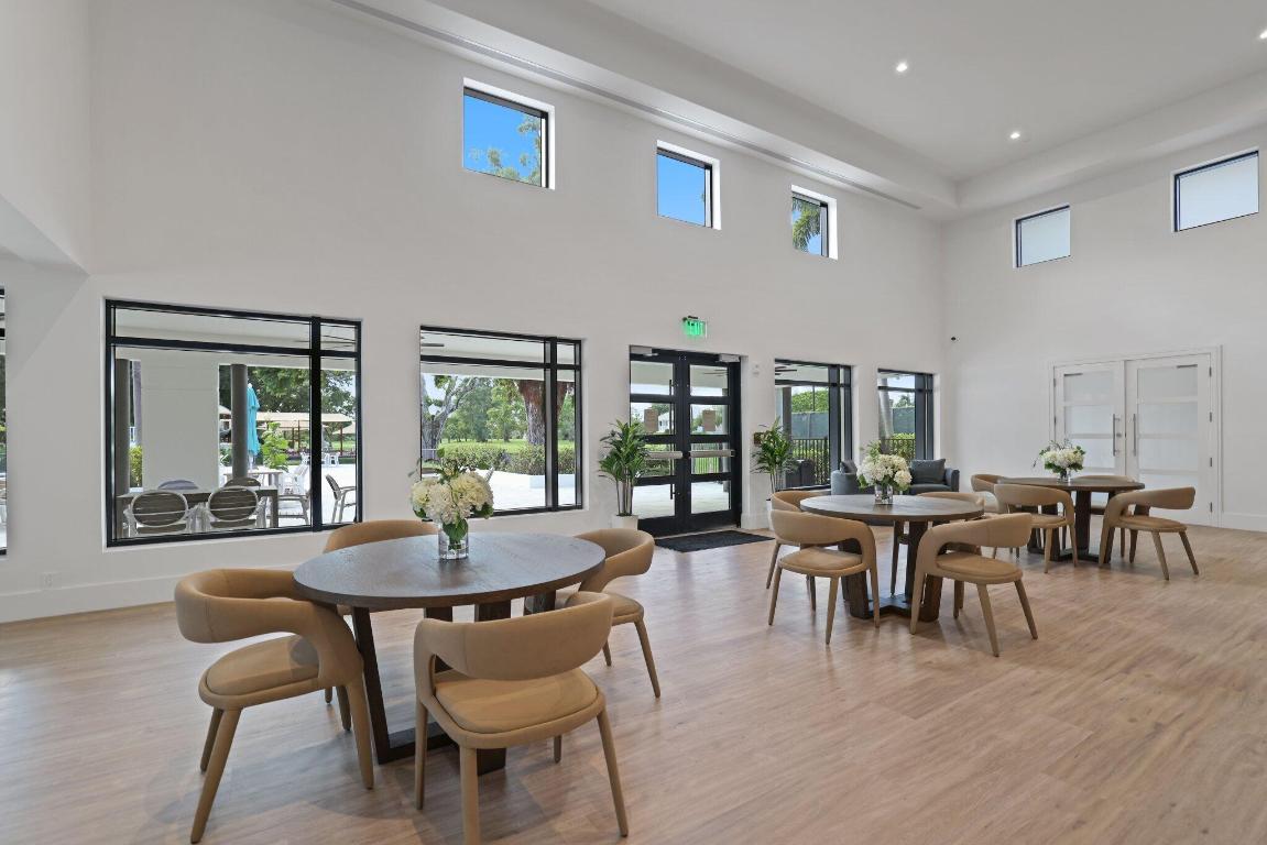 BOCA RATON BATH & TENNIS CLUB - Residential