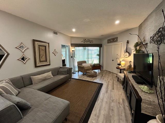 Isles Boca Condo 01 & 02 - Residential Lease