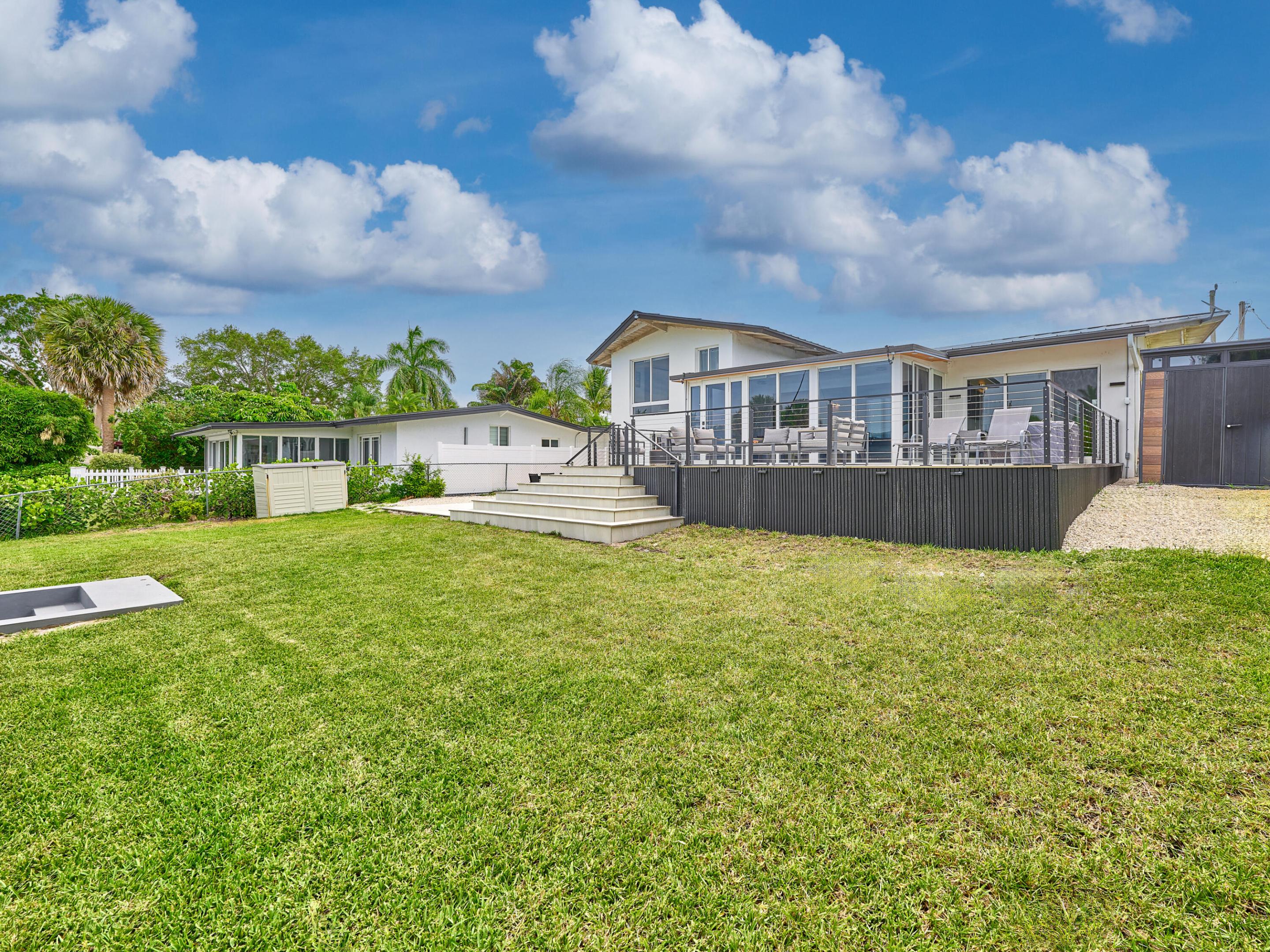 LAUDERDALE ISLES NO 2-BLK 6 - Residential