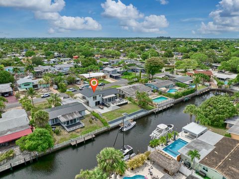 Tiny photo for 2426 Key Largo Lane, Fort Lauderdale, FL 33312 (MLS # B26028948)