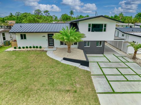 Tiny photo for 2426 Key Largo Lane, Fort Lauderdale, FL 33312 (MLS # B26028948)