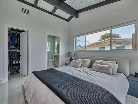 Tiny photo for 2426 Key Largo Lane, Fort Lauderdale, FL 33312 (MLS # B26028948)