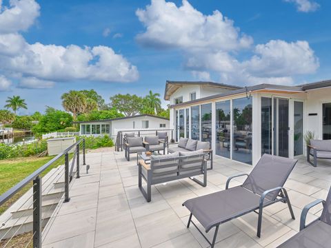 Tiny photo for 2426 Key Largo Lane, Fort Lauderdale, FL 33312 (MLS # B26028948)