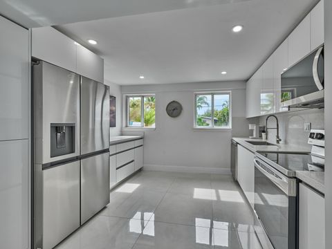 Tiny photo for 2426 Key Largo Lane, Fort Lauderdale, FL 33312 (MLS # B26028948)