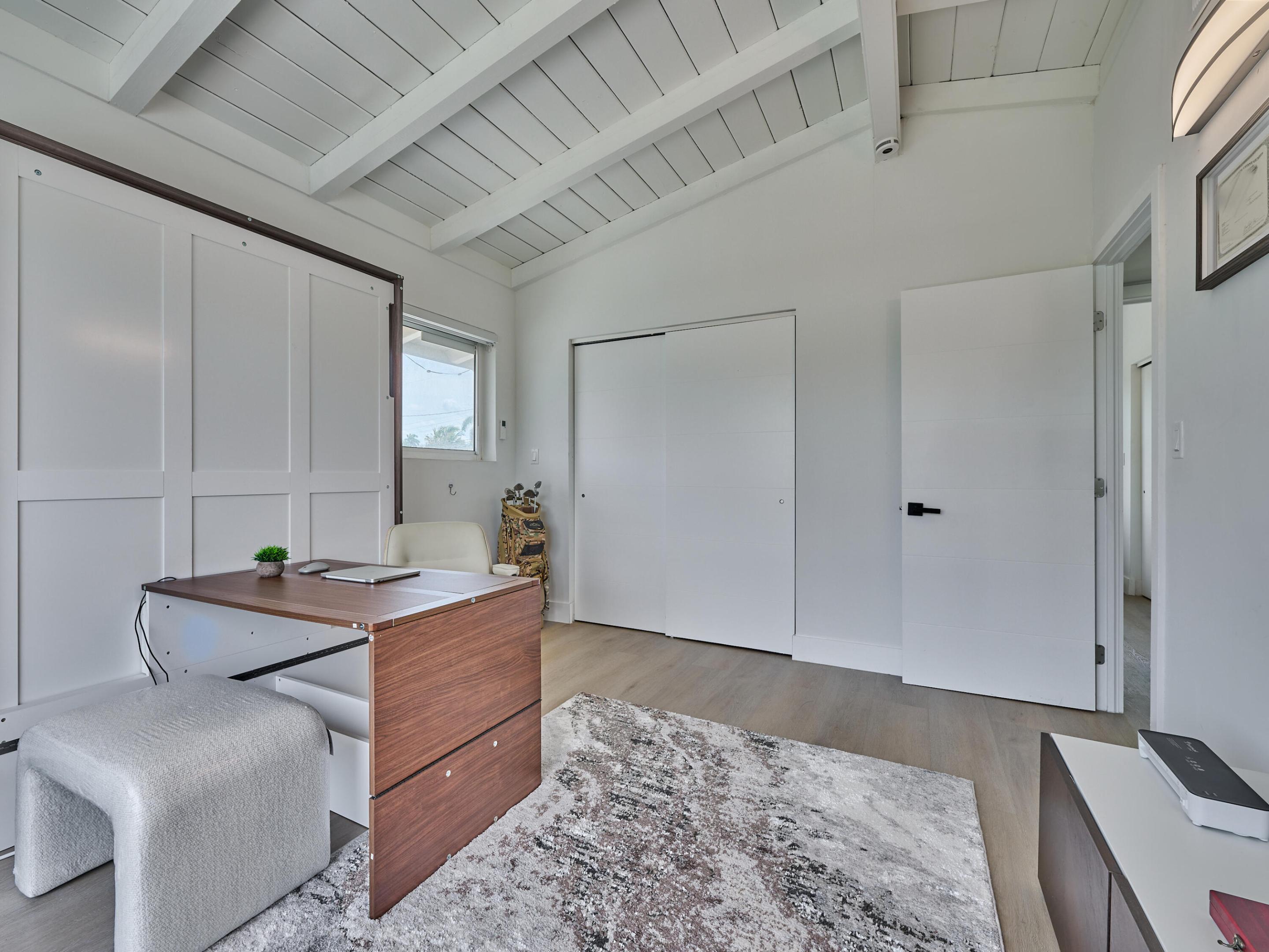 LAUDERDALE ISLES NO 2-BLK 6 - Residential