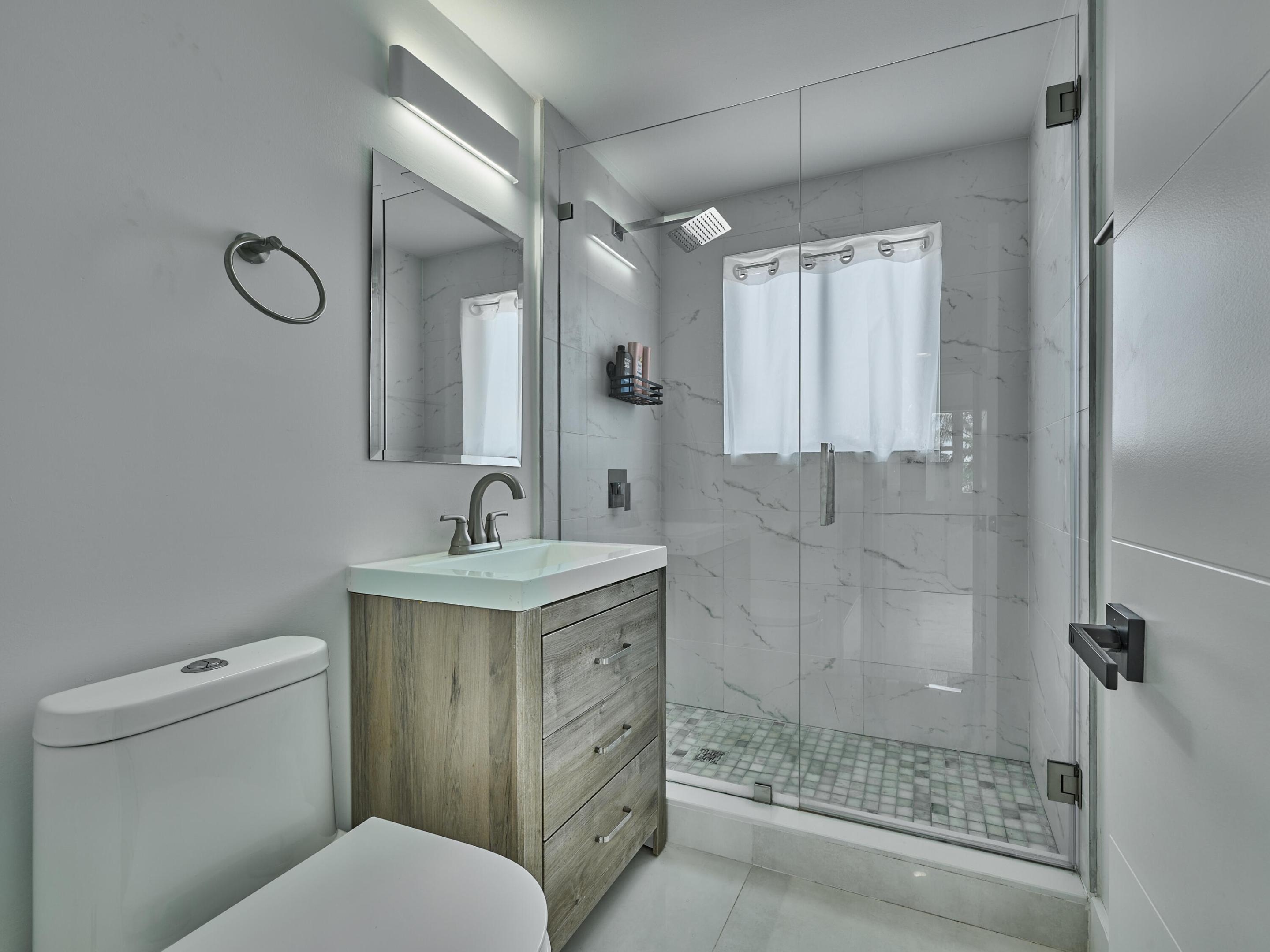 LAUDERDALE ISLES NO 2-BLK 6 - Residential