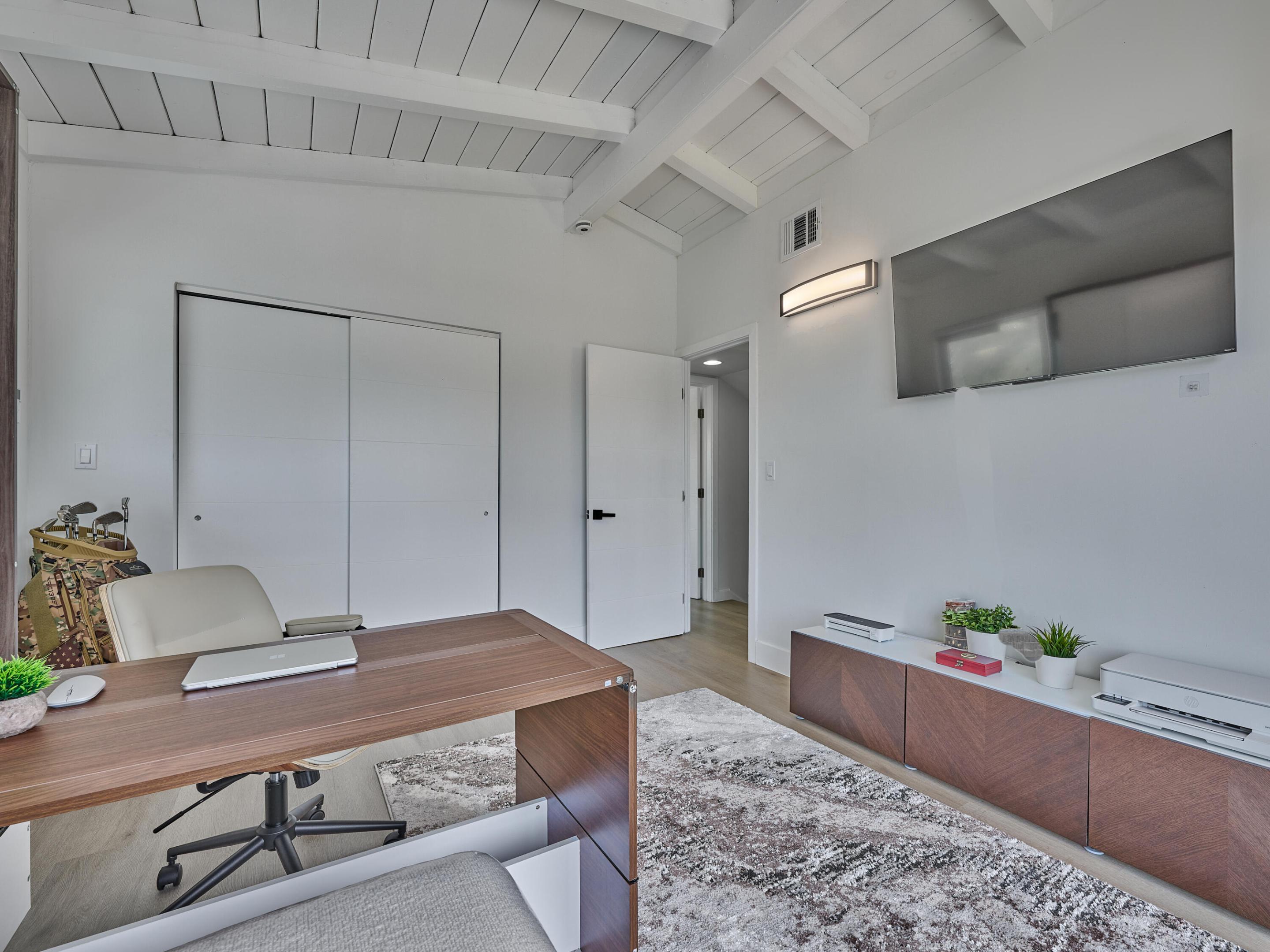 LAUDERDALE ISLES NO 2-BLK 6 - Residential