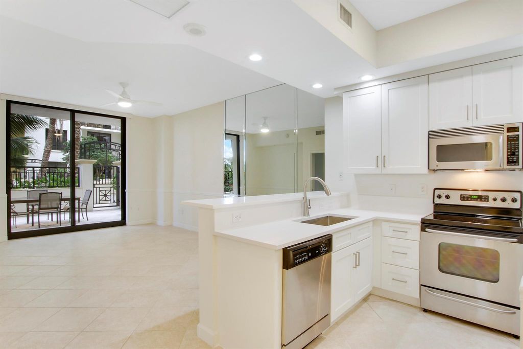 Photo of 801 S Olive Avenue #723, West Palm Beach, FL 33401 (MLS # R11130449)