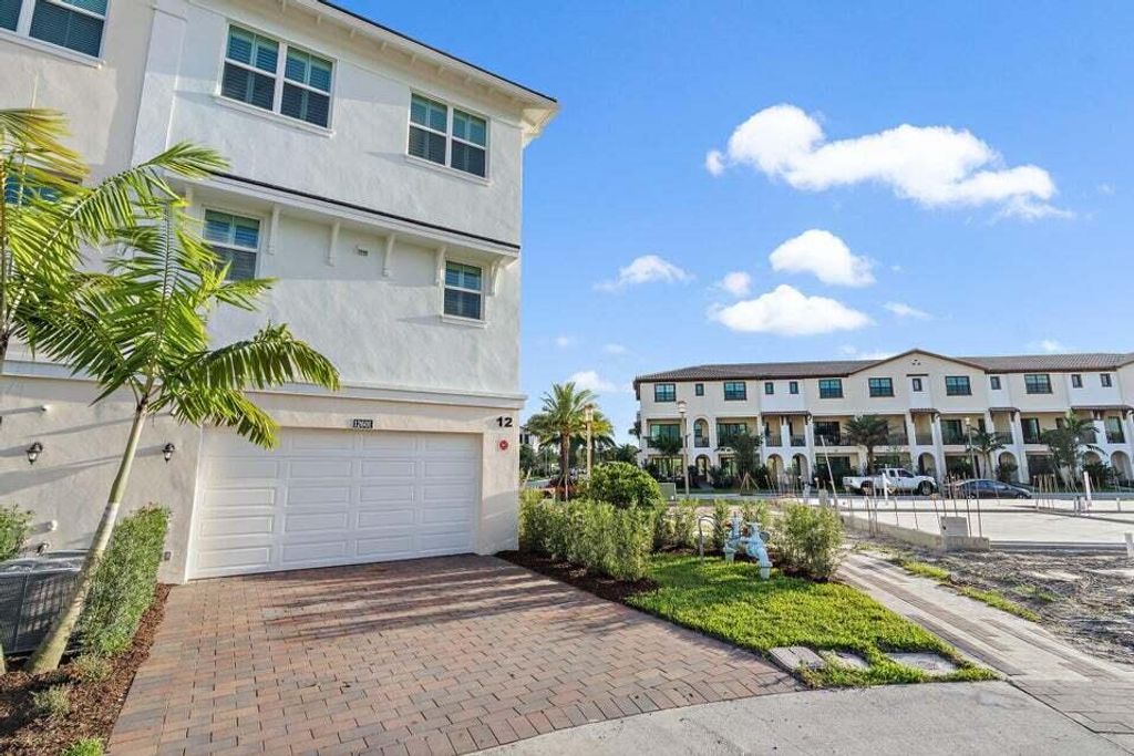 Photo of 12601 Machiavelli Way, Palm Beach Gardens, FL 33418 (MLS # R10935441)