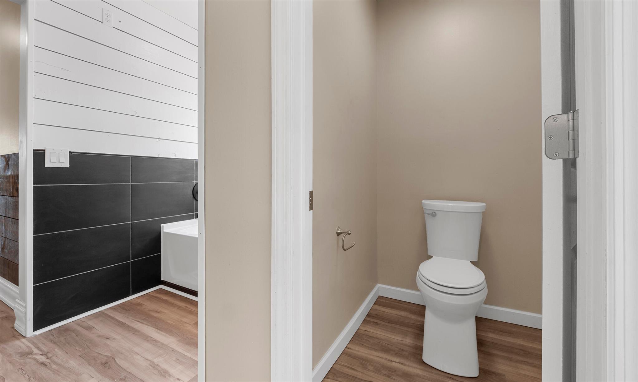 HOLIDAY HILLS - Residential