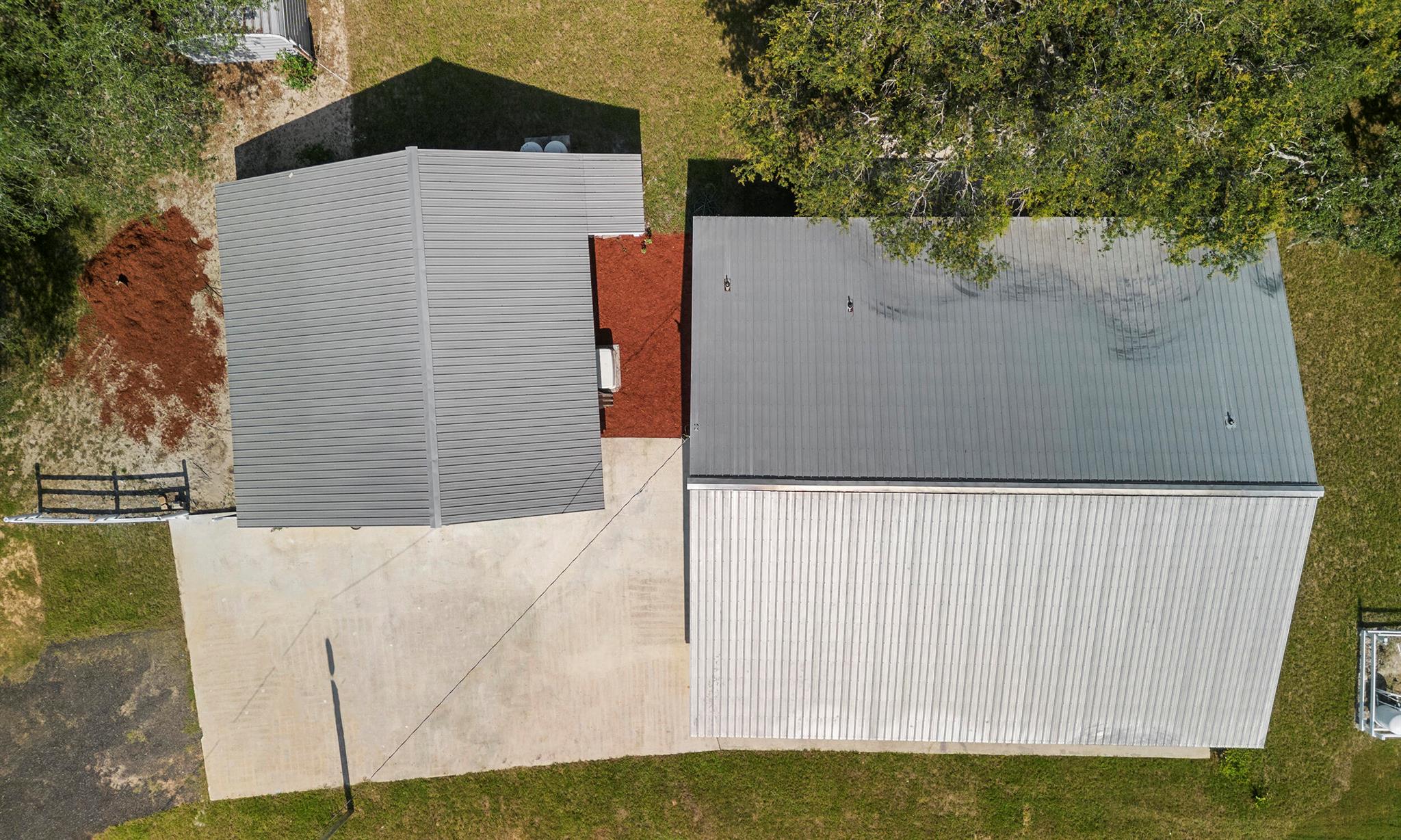 HOLIDAY HILLS - Residential