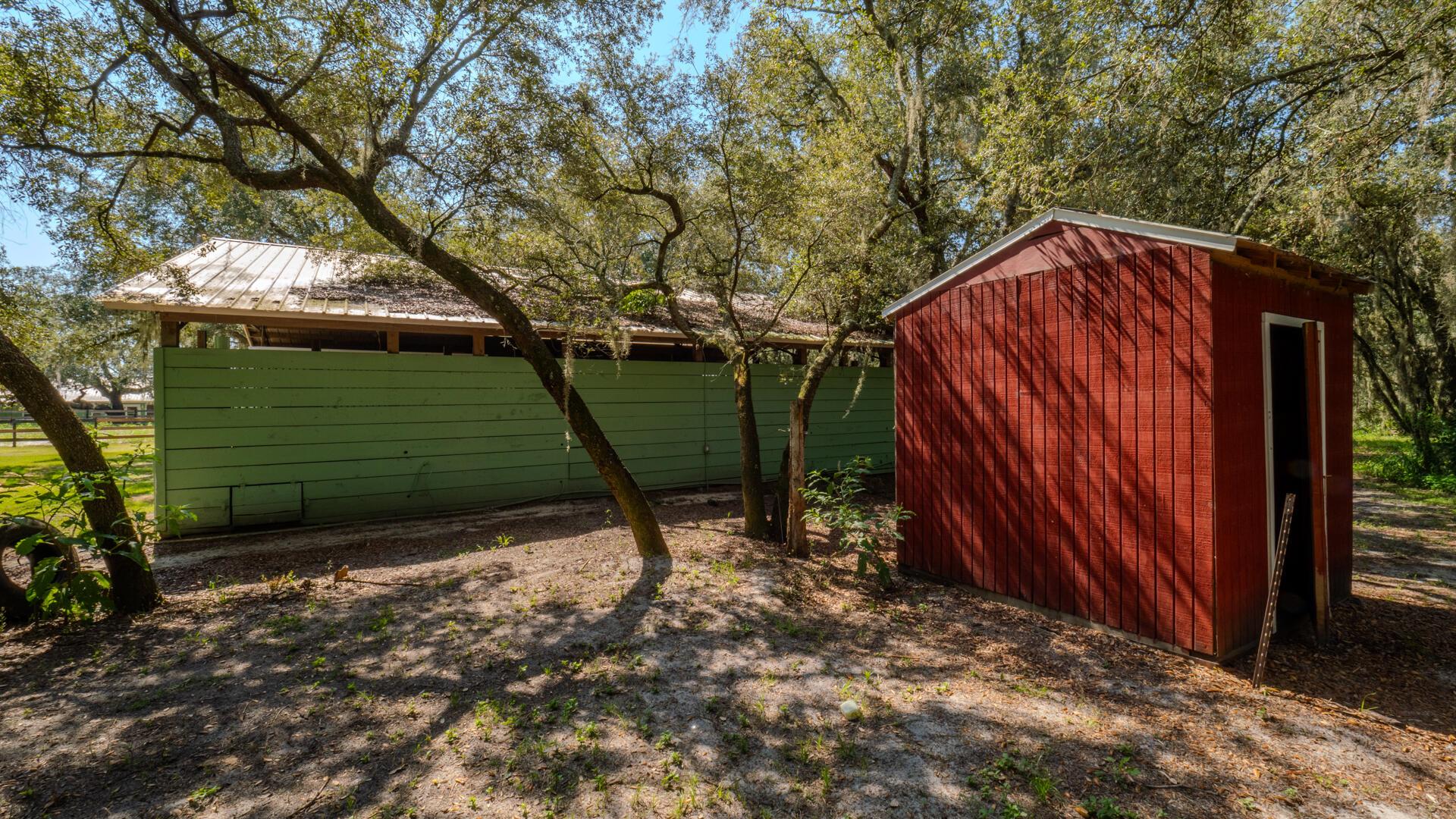 HOLIDAY HILLS - Residential