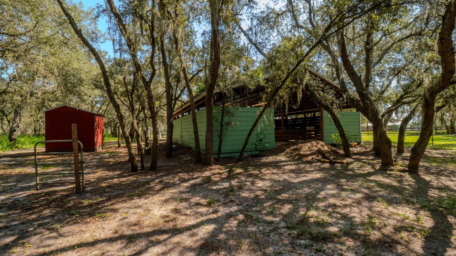 HOLIDAY HILLS - Residential