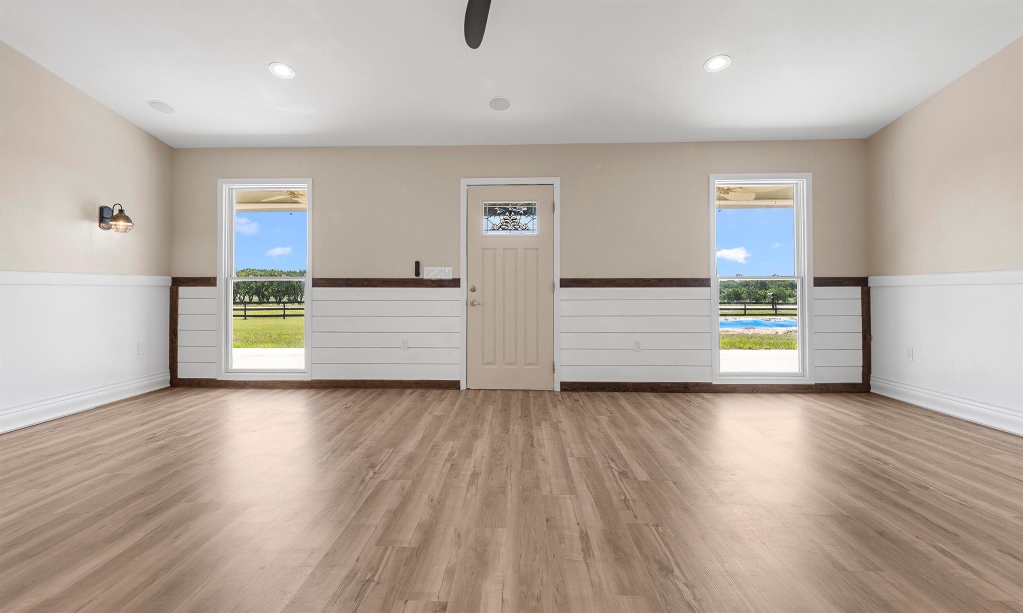 HOLIDAY HILLS - Residential