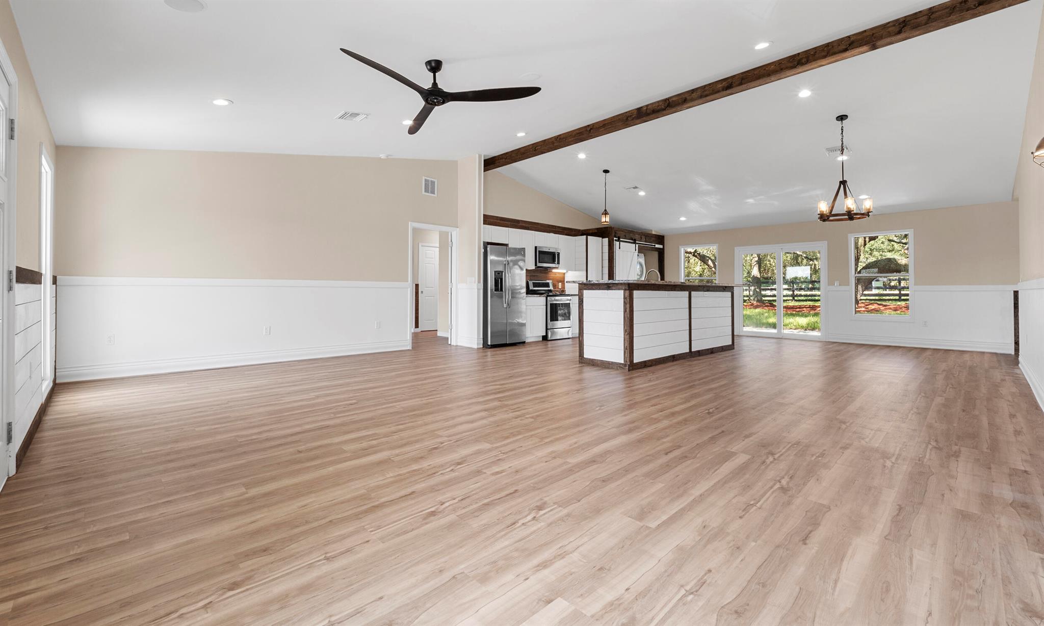 HOLIDAY HILLS - Residential