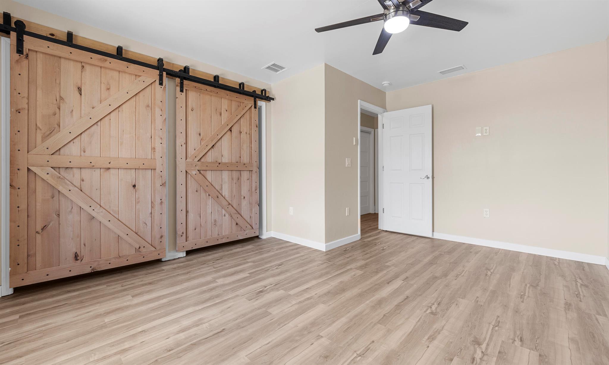 HOLIDAY HILLS - Residential