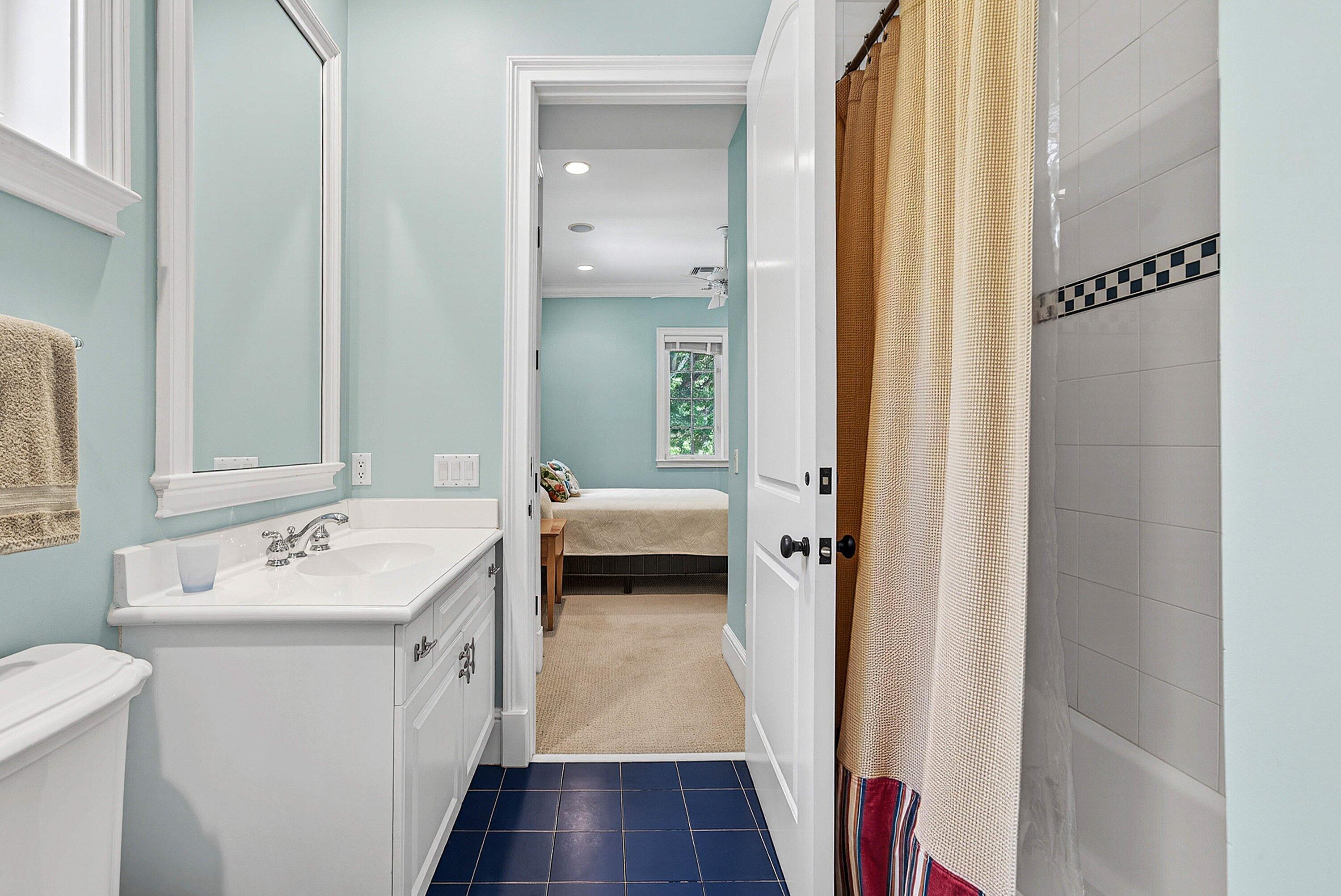 GULFSTREAM PROPERTIES - Residential