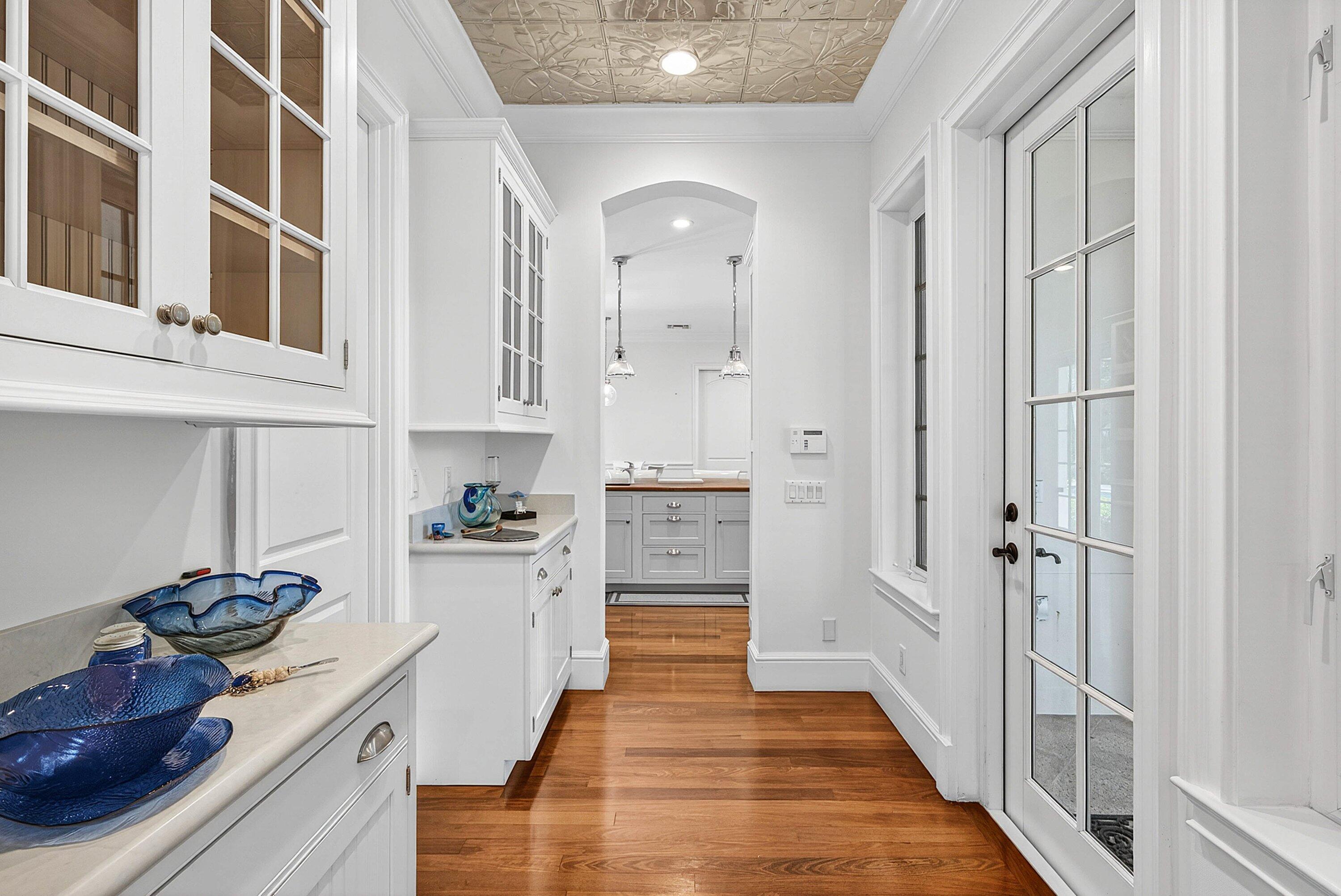 GULFSTREAM PROPERTIES - Residential