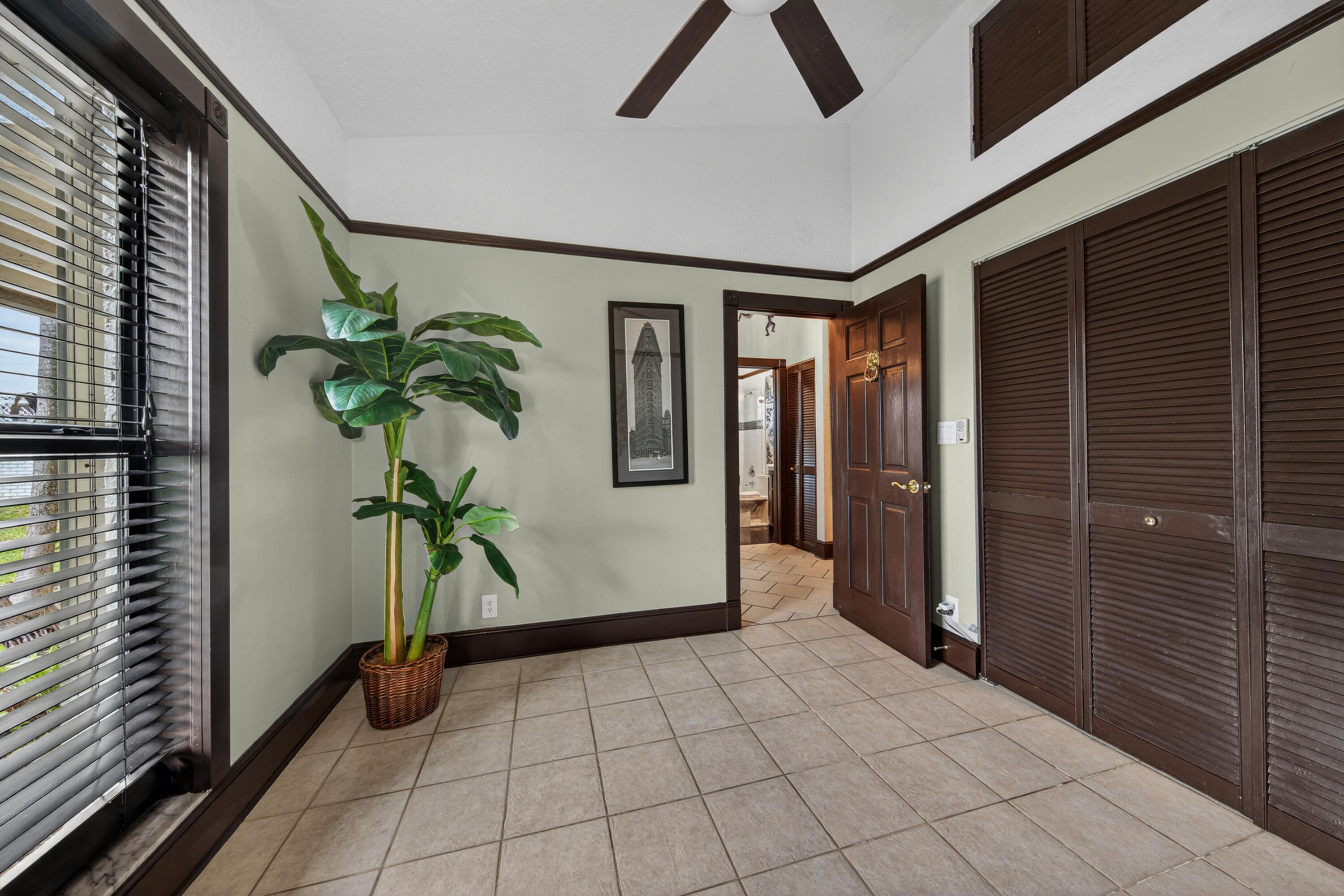 PINES OF OAKLAND FOREST WEST - Residential