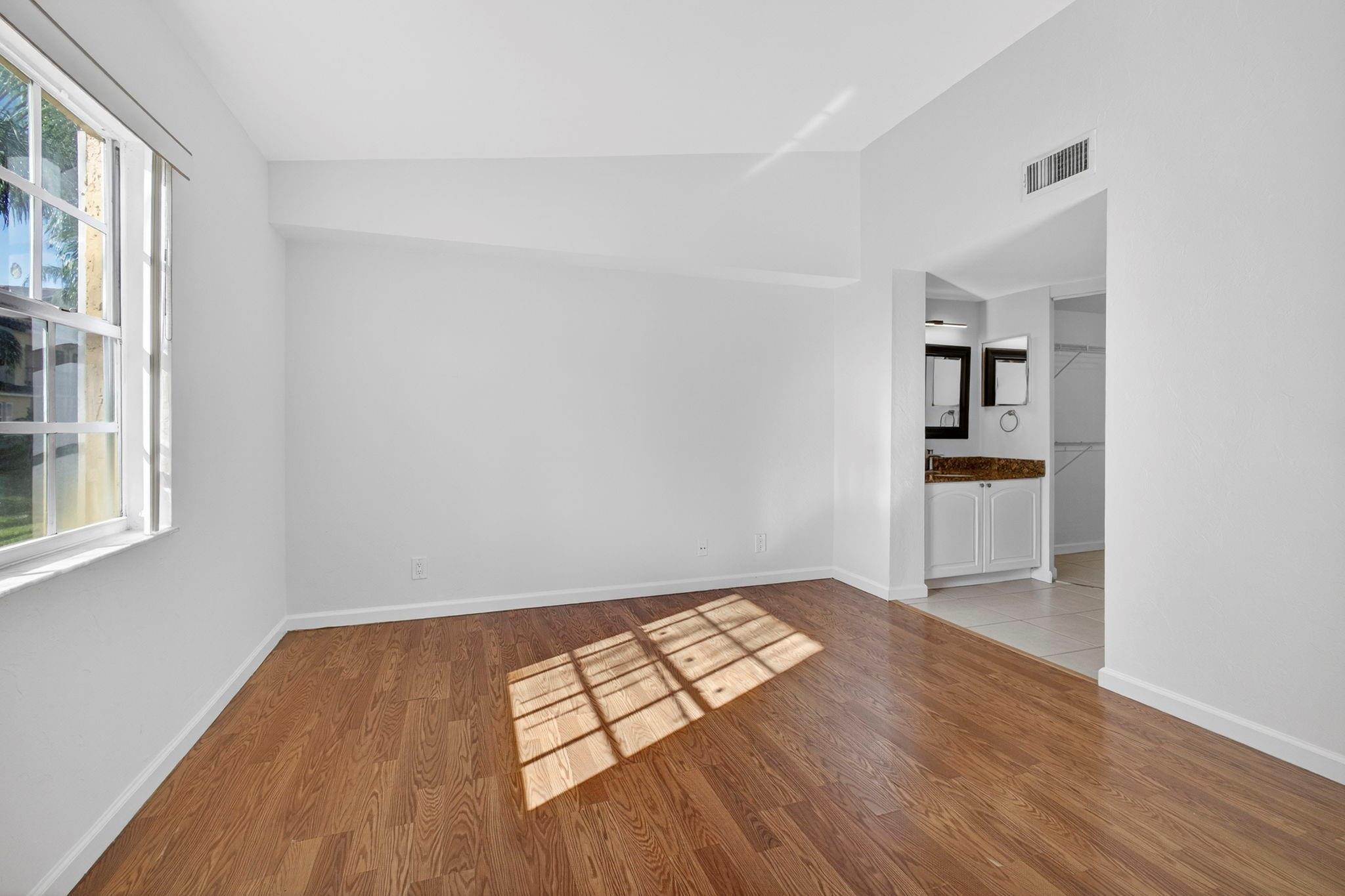 Bay Reach Condo - Residential Lease