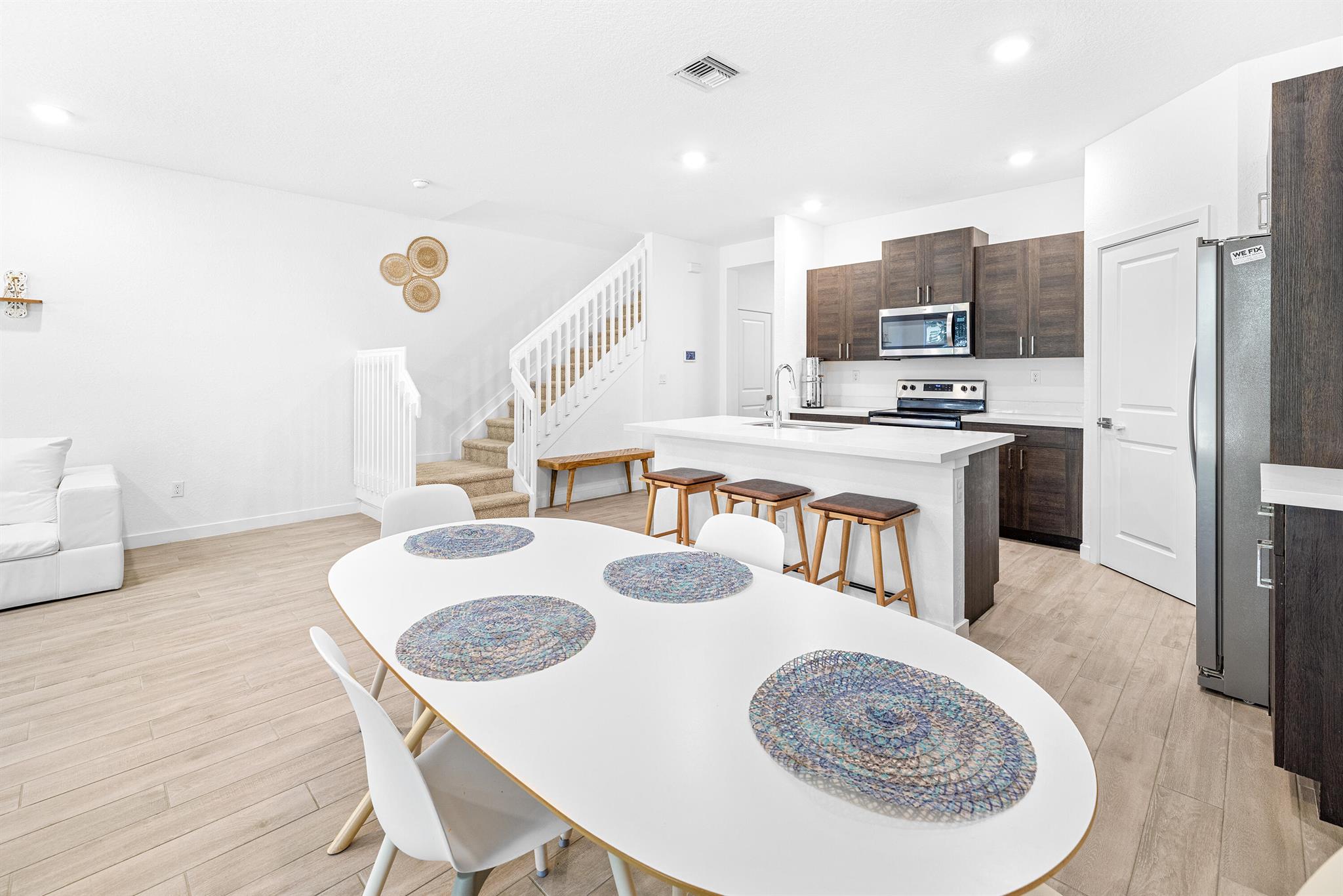 TOWN COMMONS - Residential