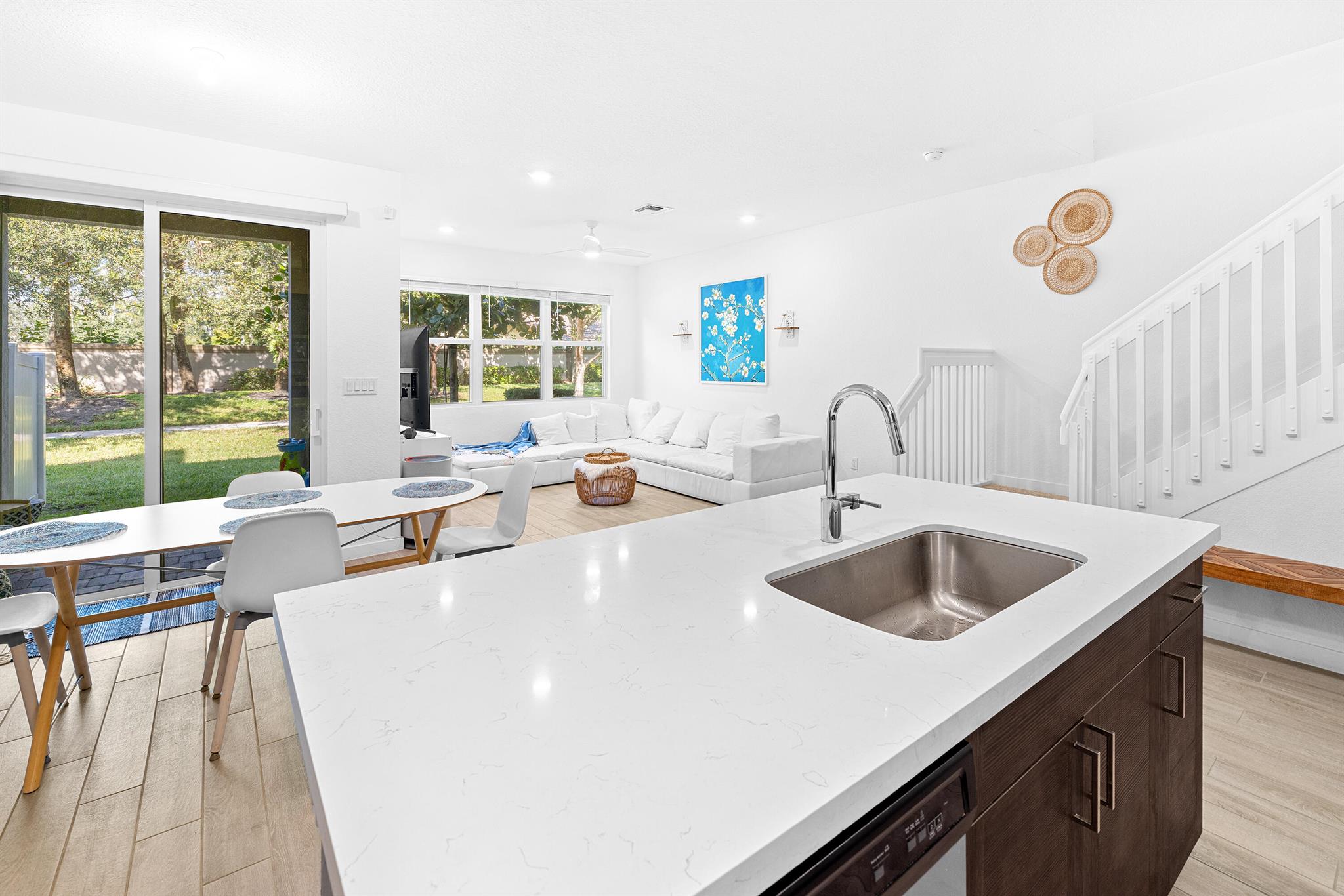 TOWN COMMONS - Residential