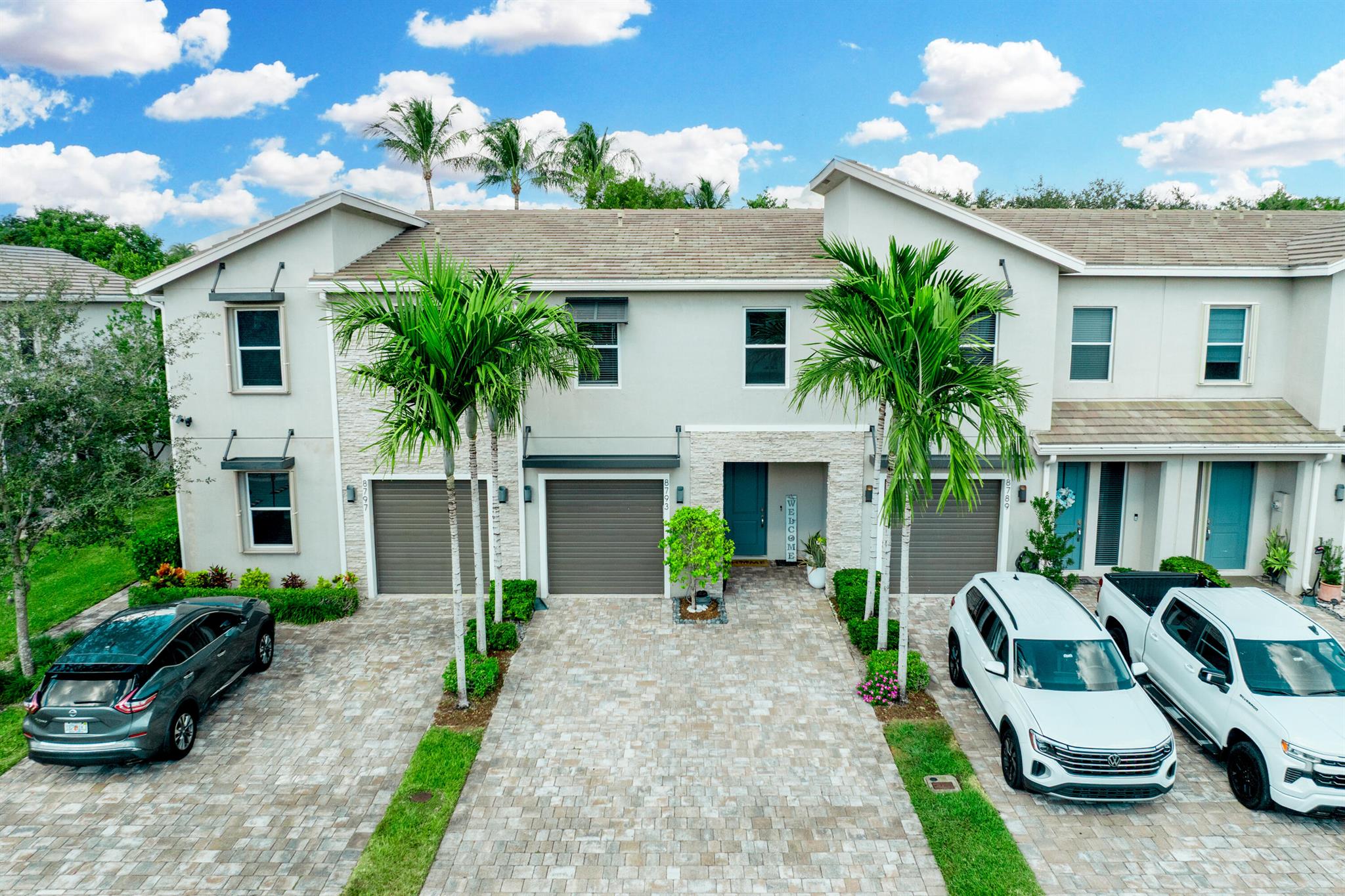 TOWN COMMONS - Residential