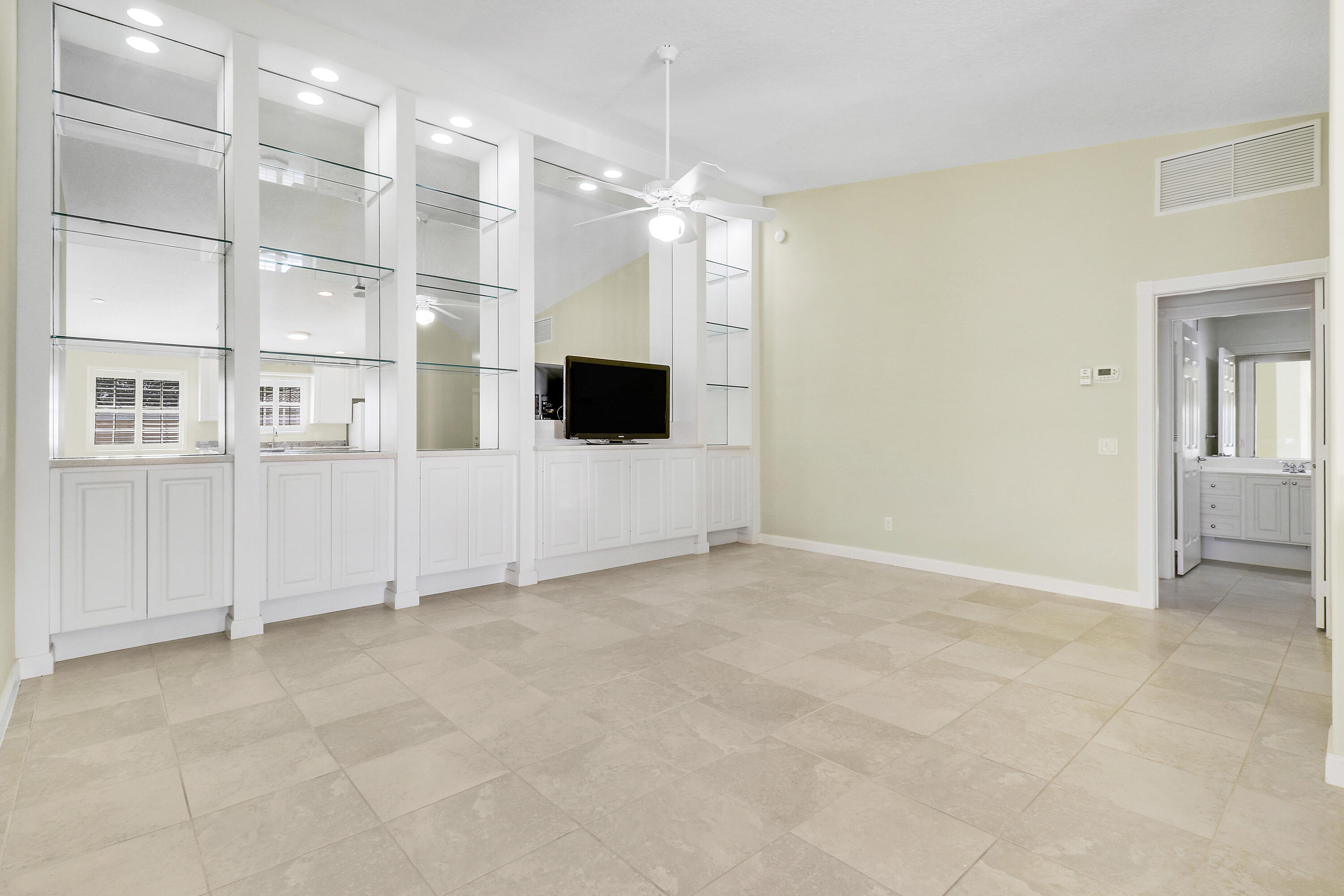 The Lakes at Tradition - Residential