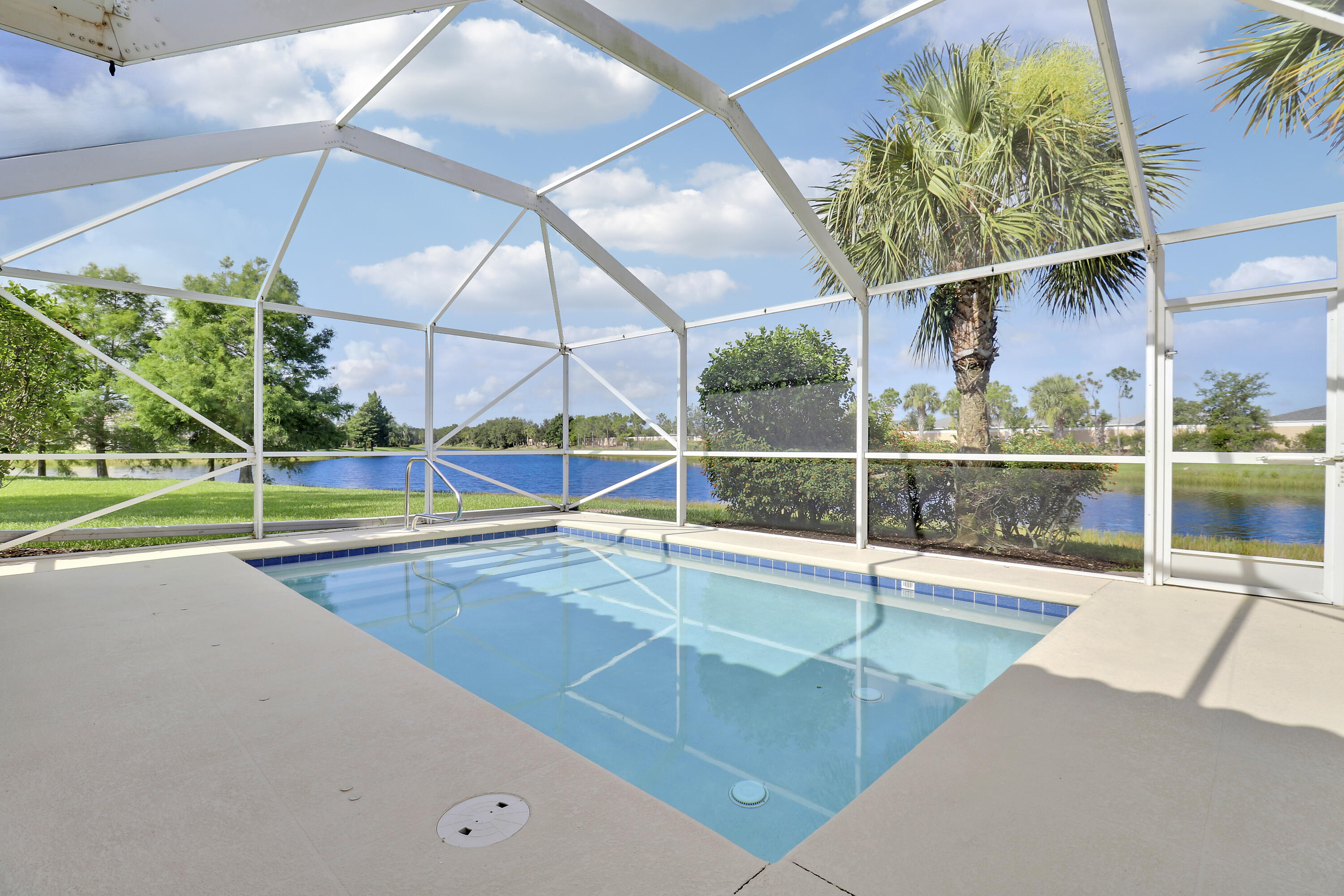 The Lakes at Tradition - Residential