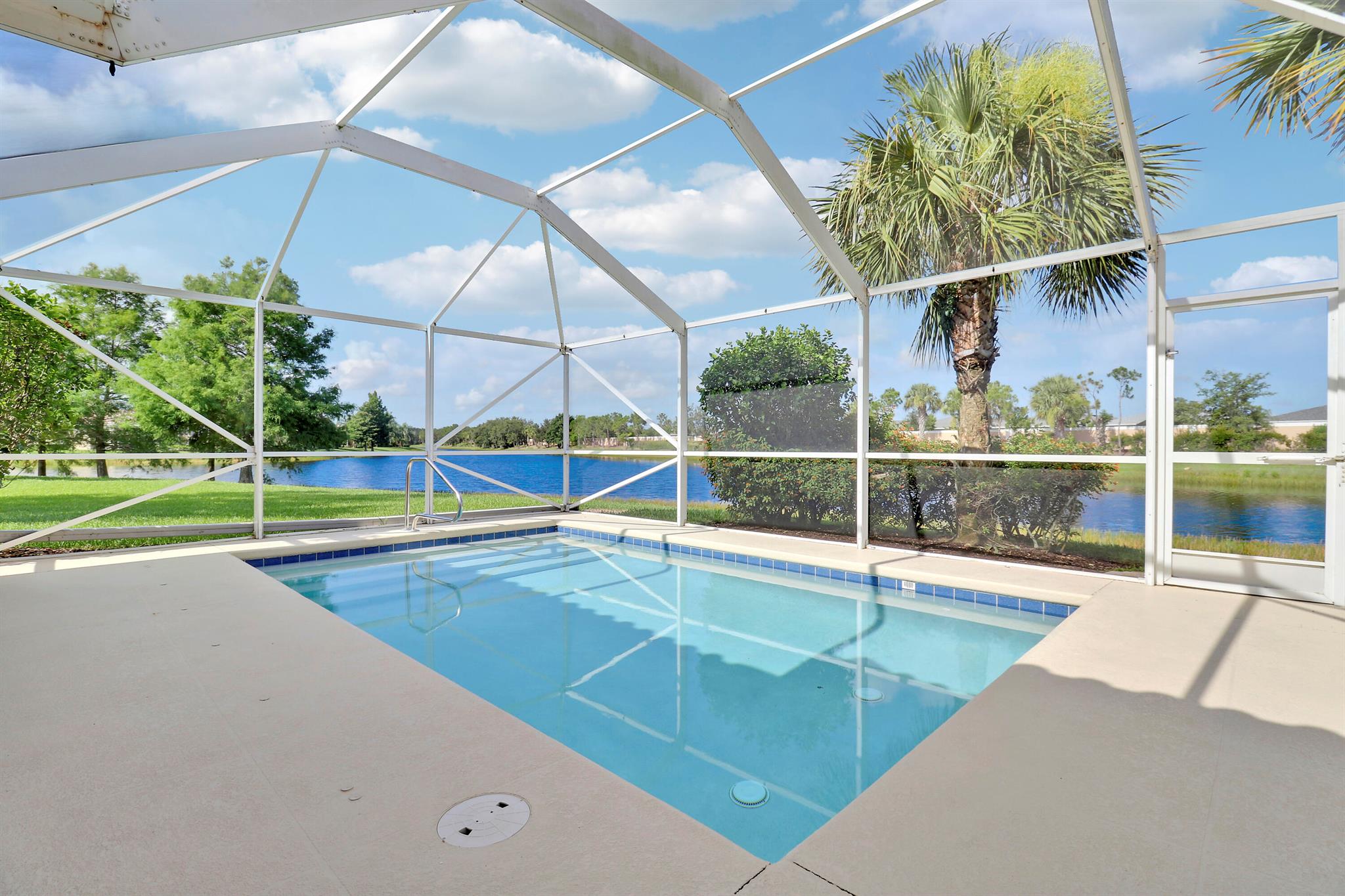 The Lakes at Tradition - Residential