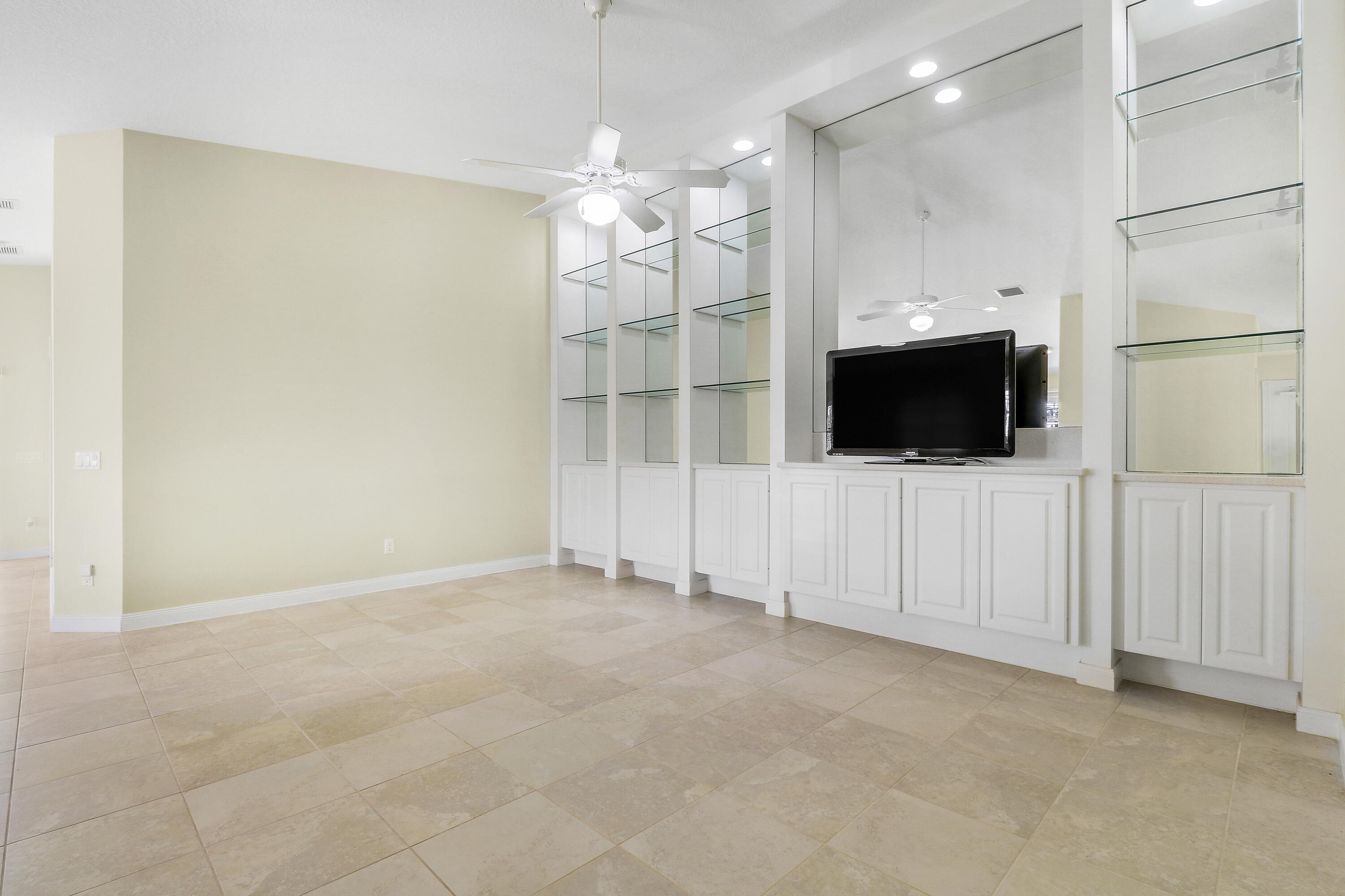 The Lakes at Tradition - Residential